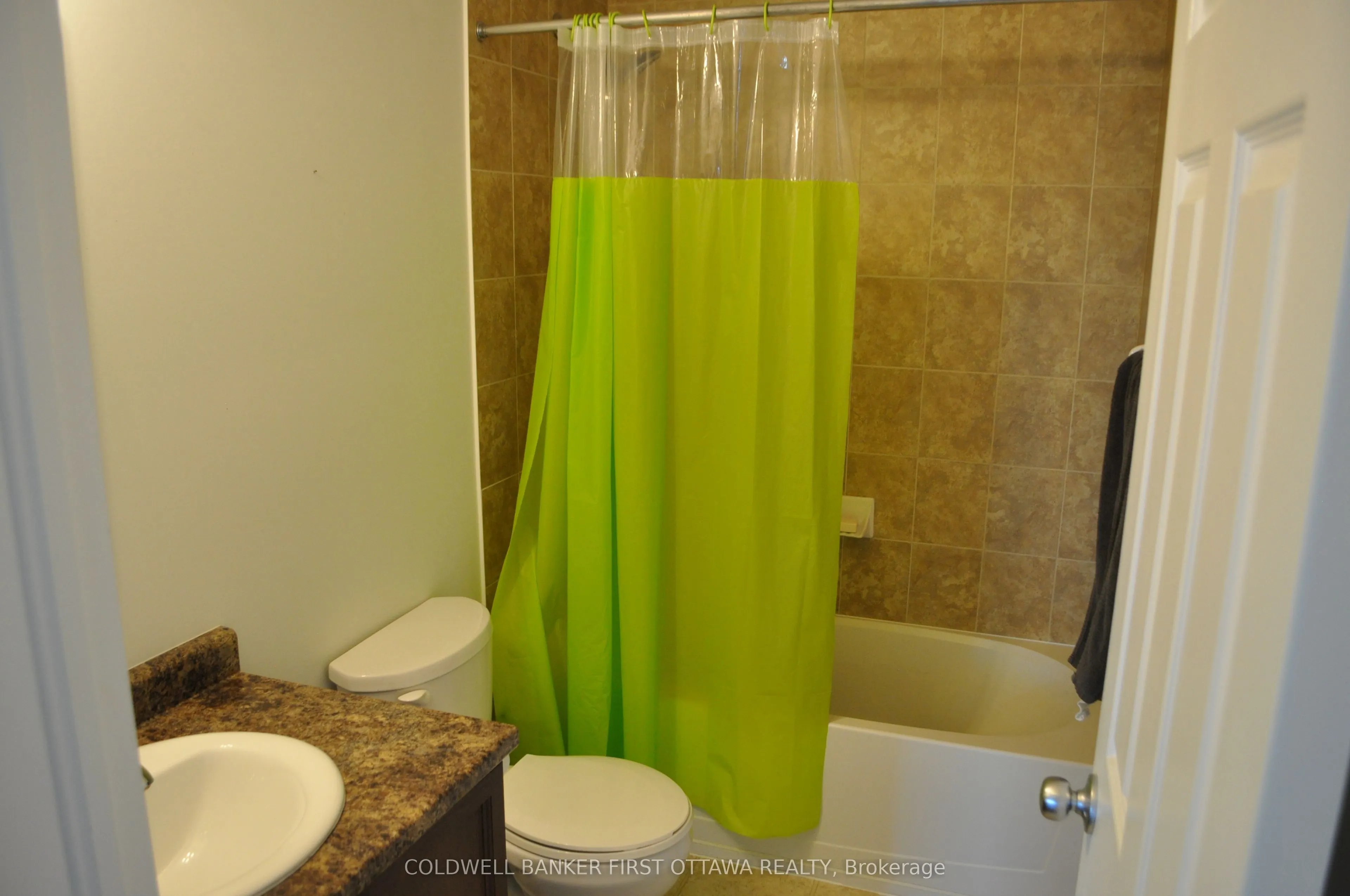 103 Fraser Fields Way, #K