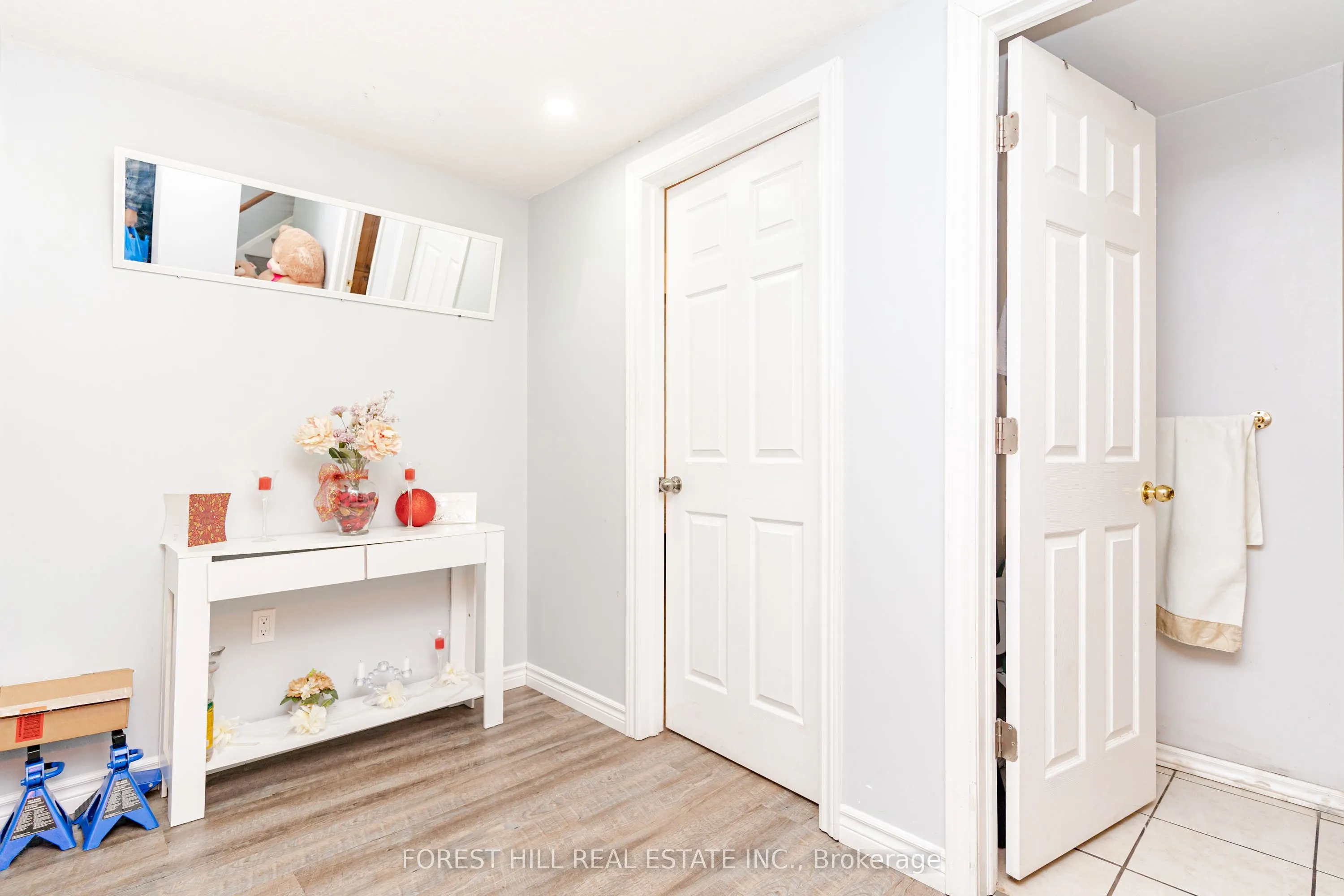 110 Hazelglen Drive