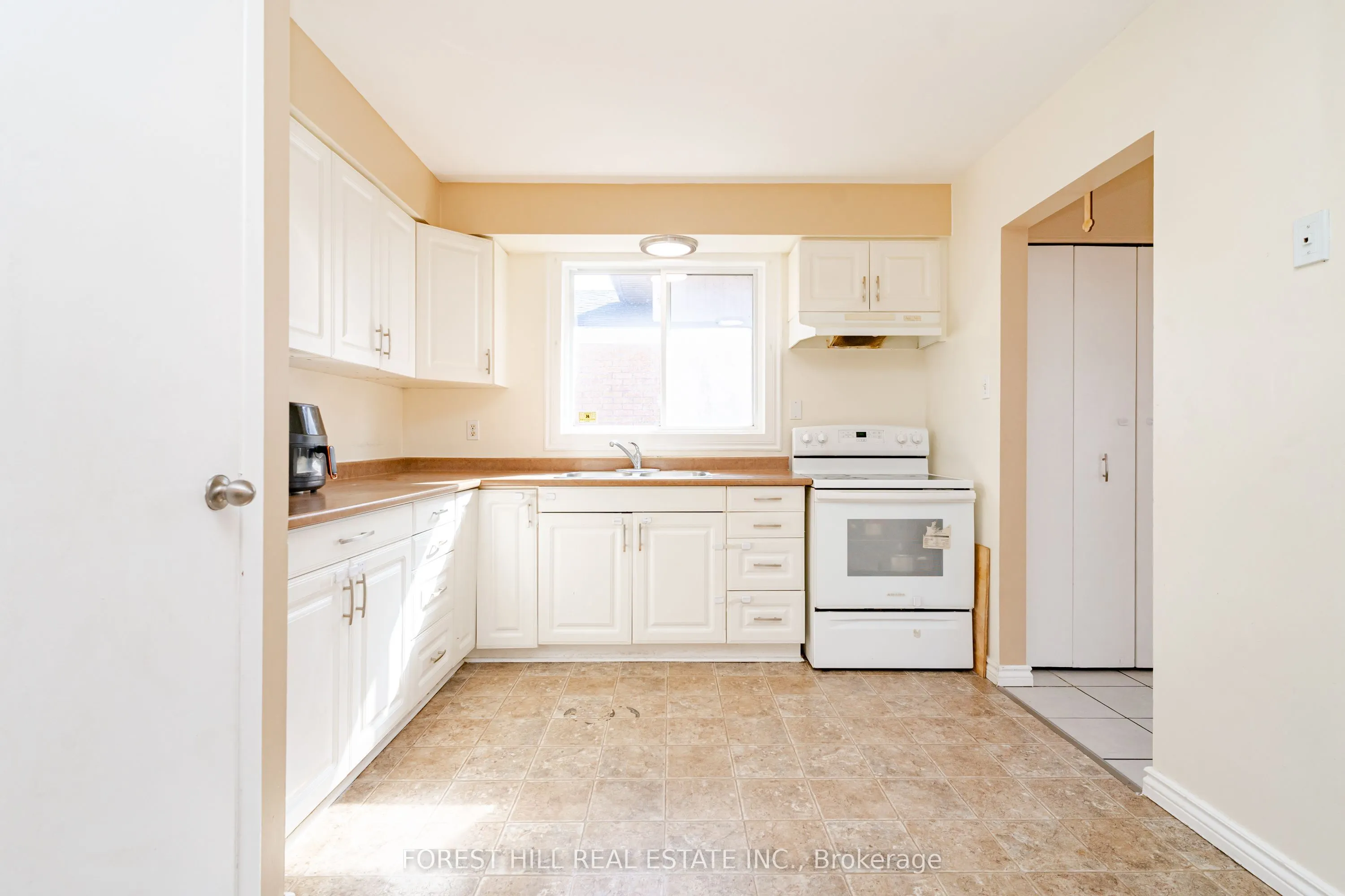 110 Hazelglen Drive