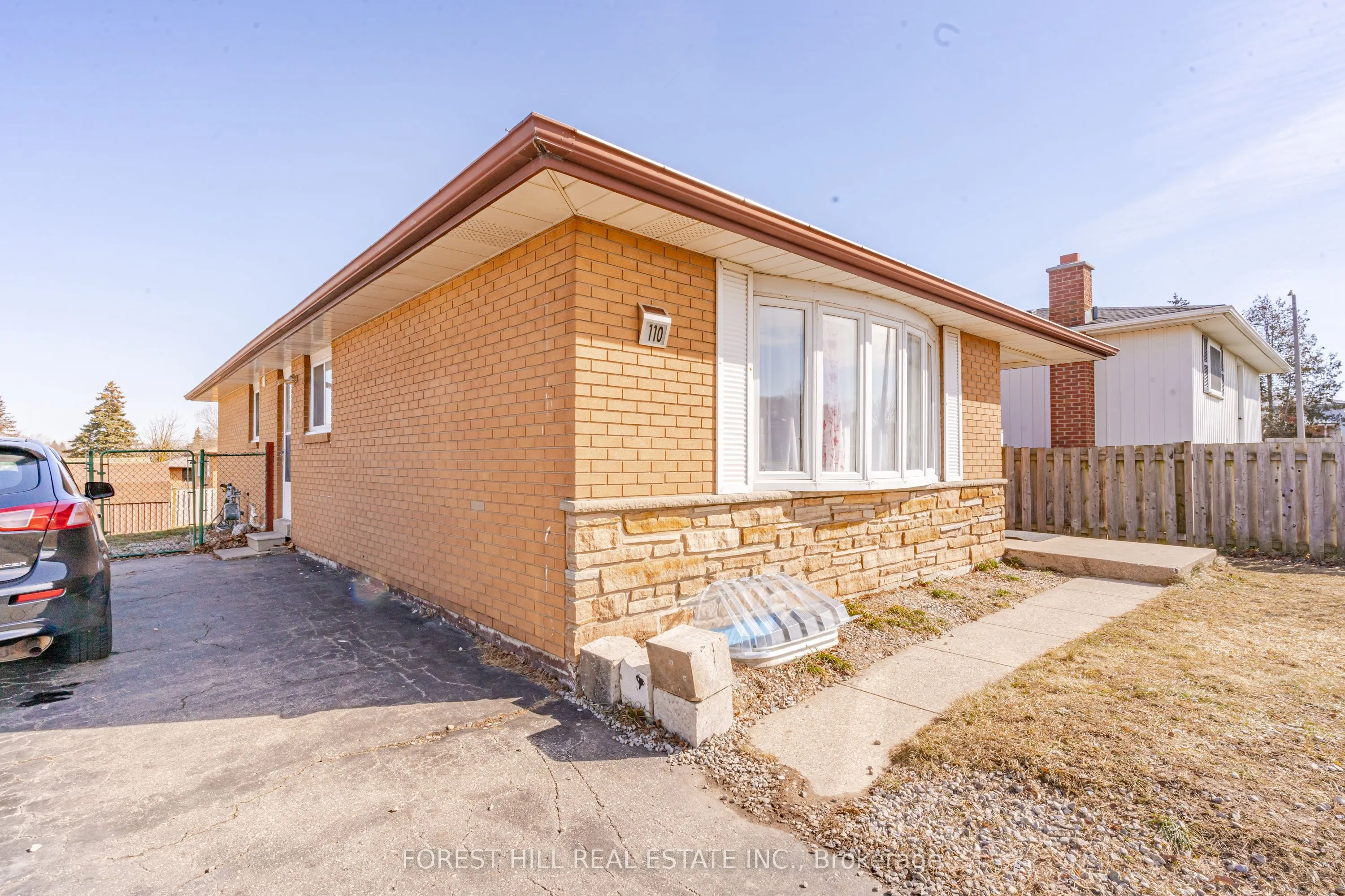 110 Hazelglen Drive