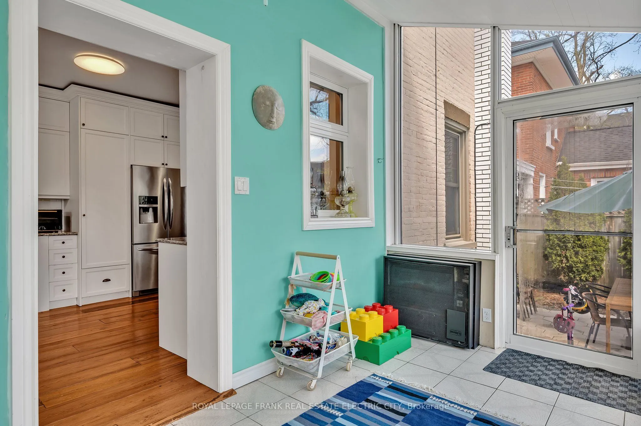 551 Weller Street