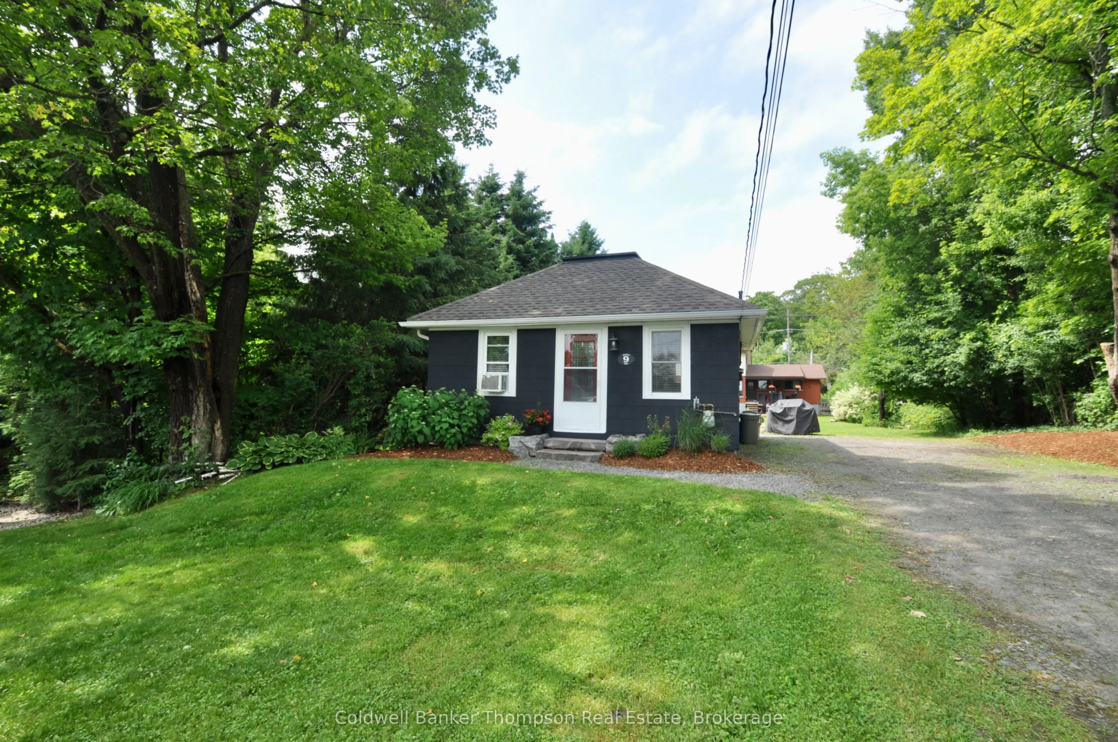 9 Maple Avenue