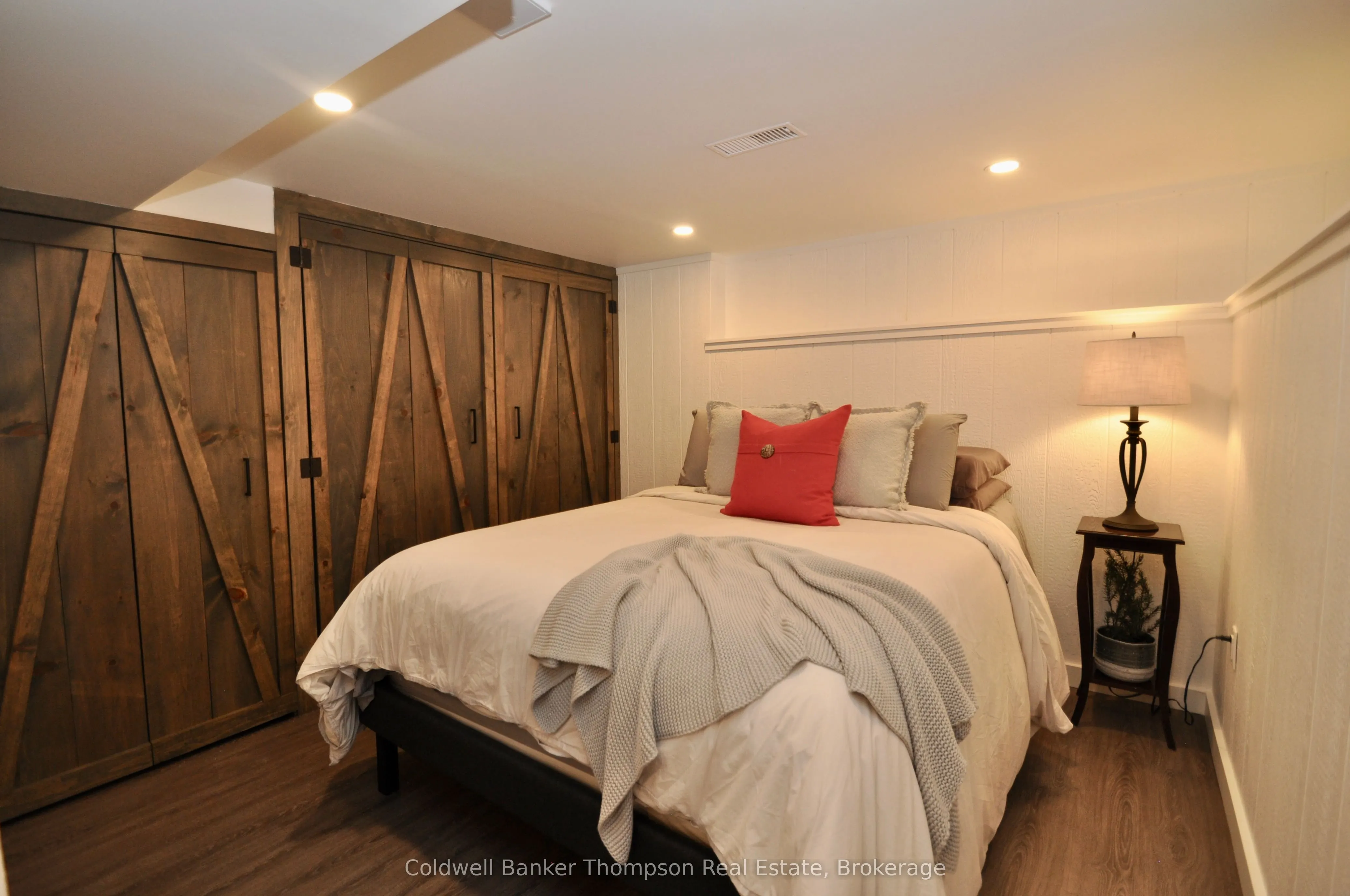 9 Maple Avenue
