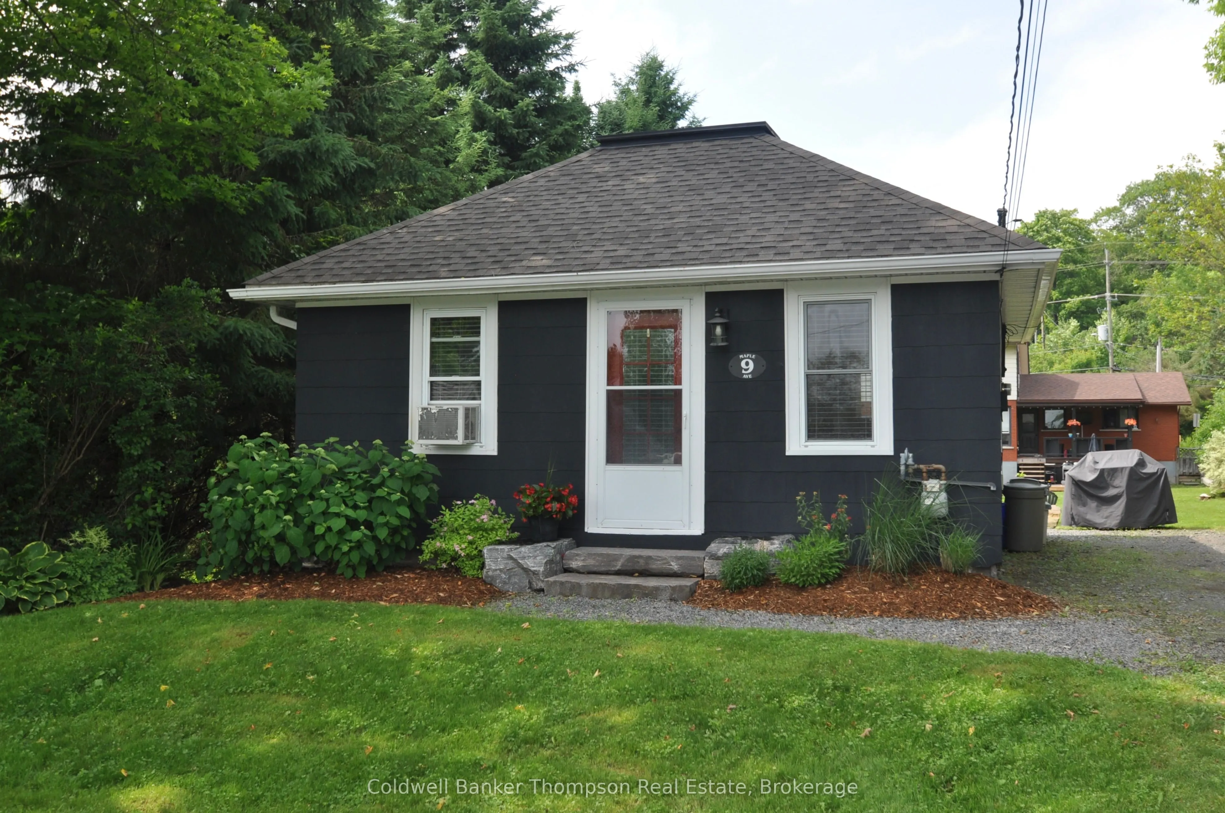 9 Maple Avenue