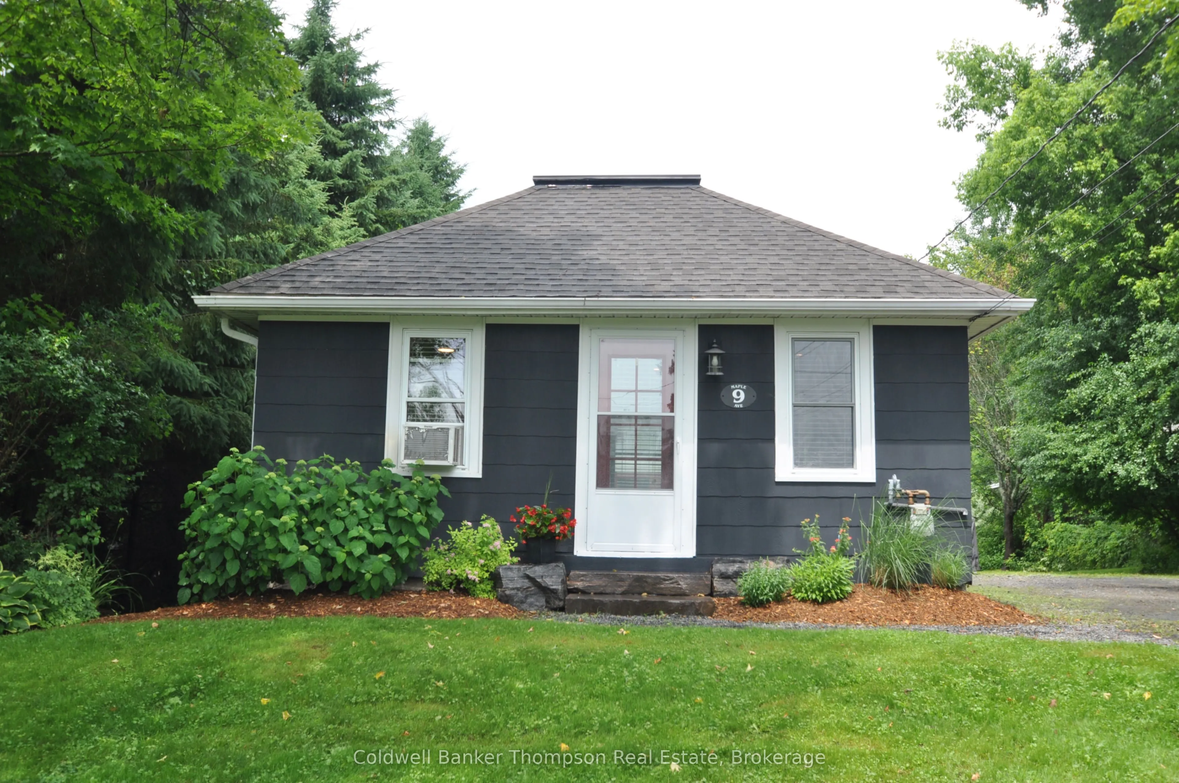 9 Maple Avenue