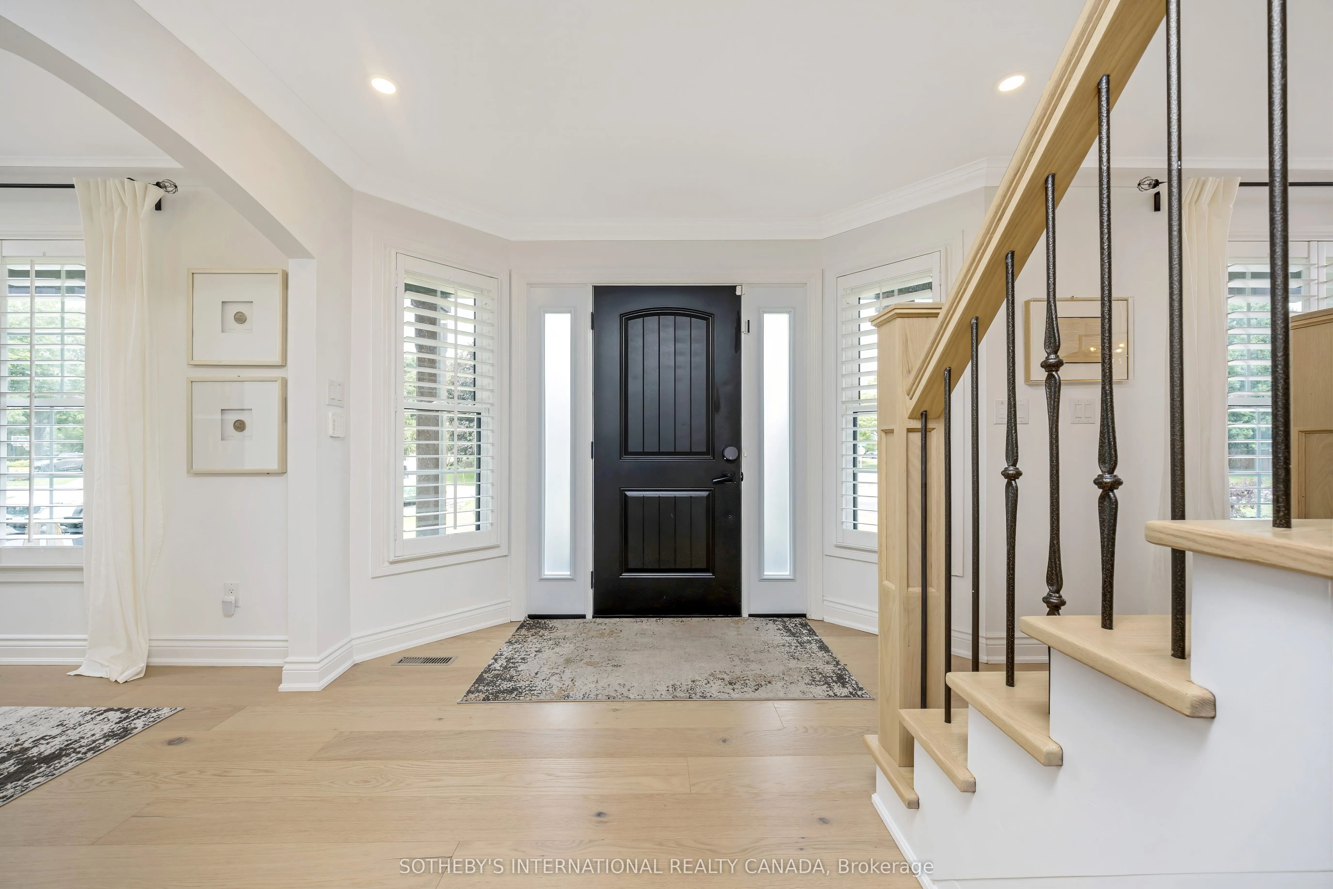 10 Meander Close