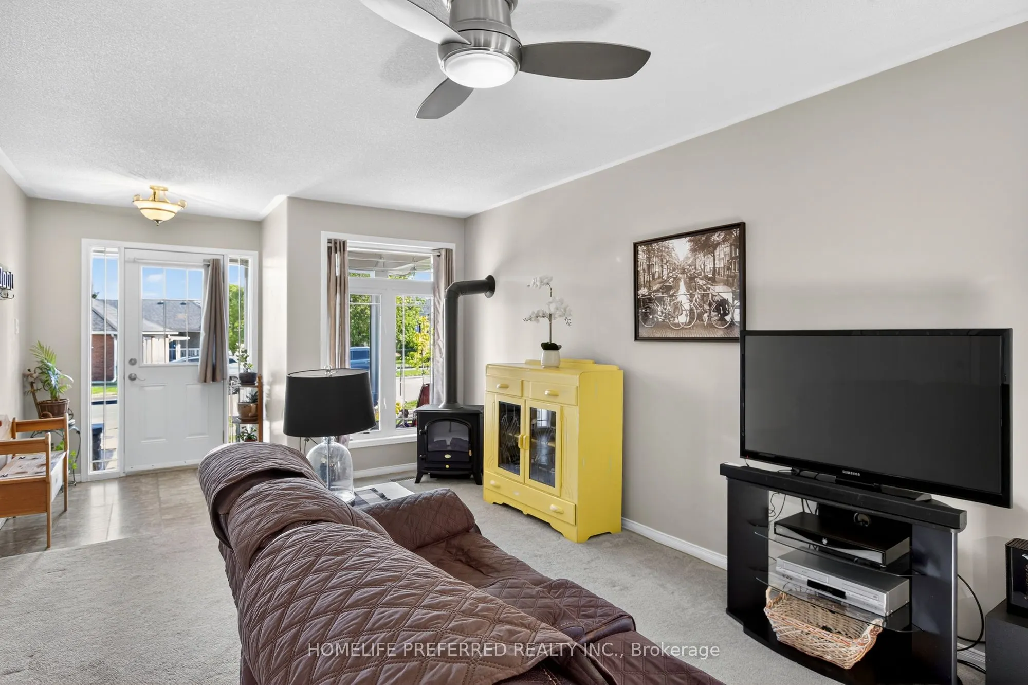 955 Ralphson Crescent