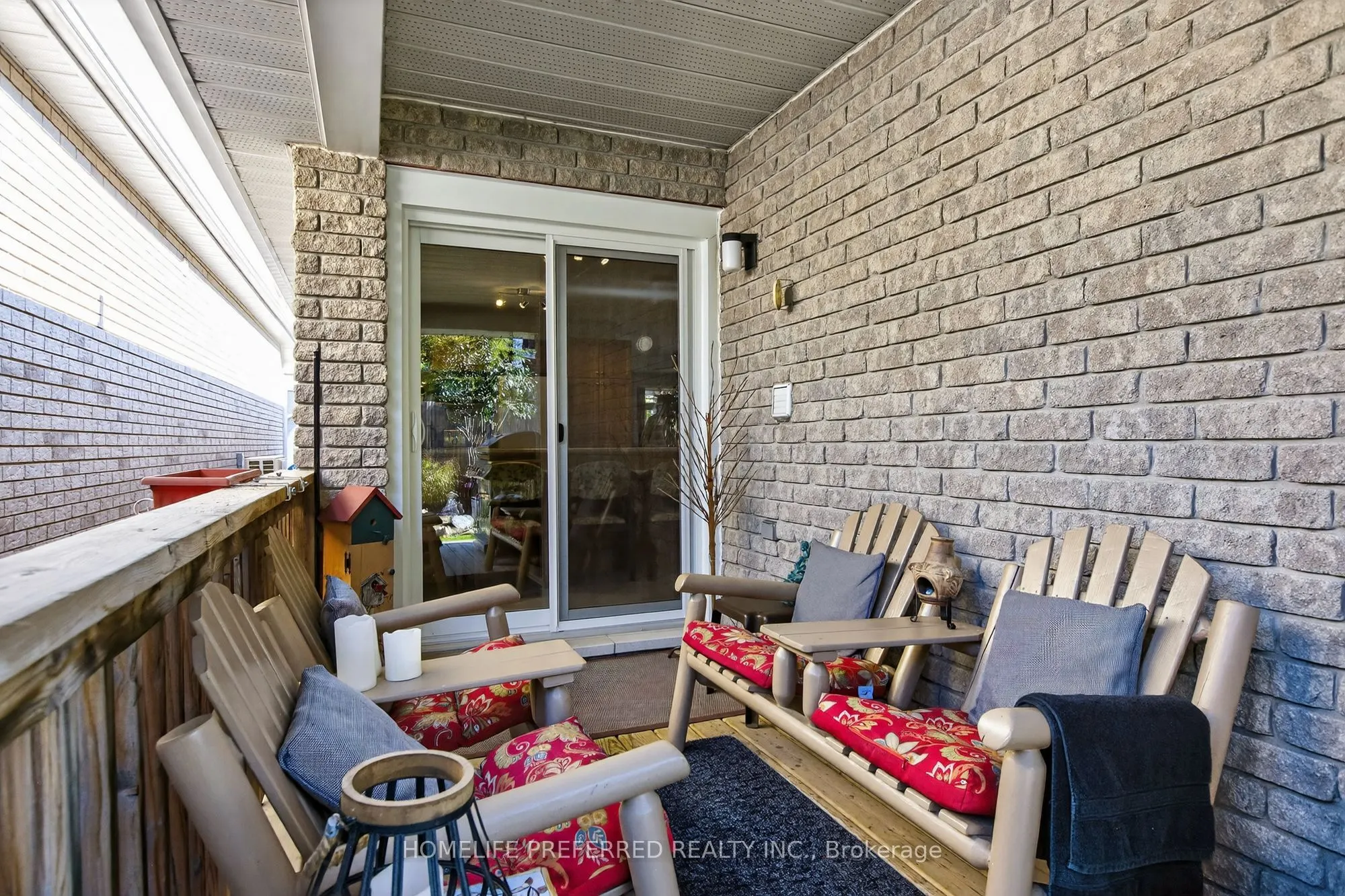 955 Ralphson Crescent