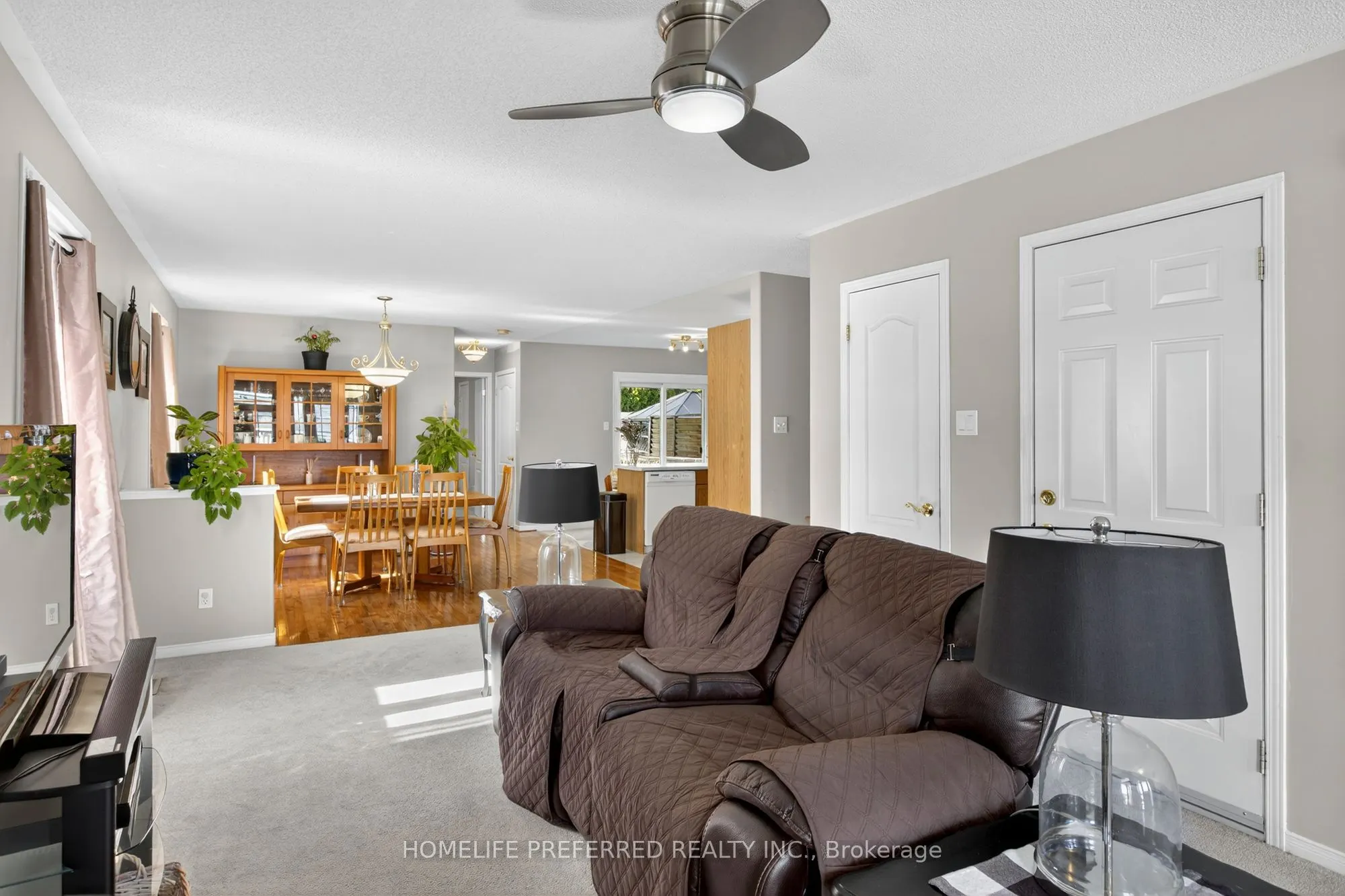 955 Ralphson Crescent