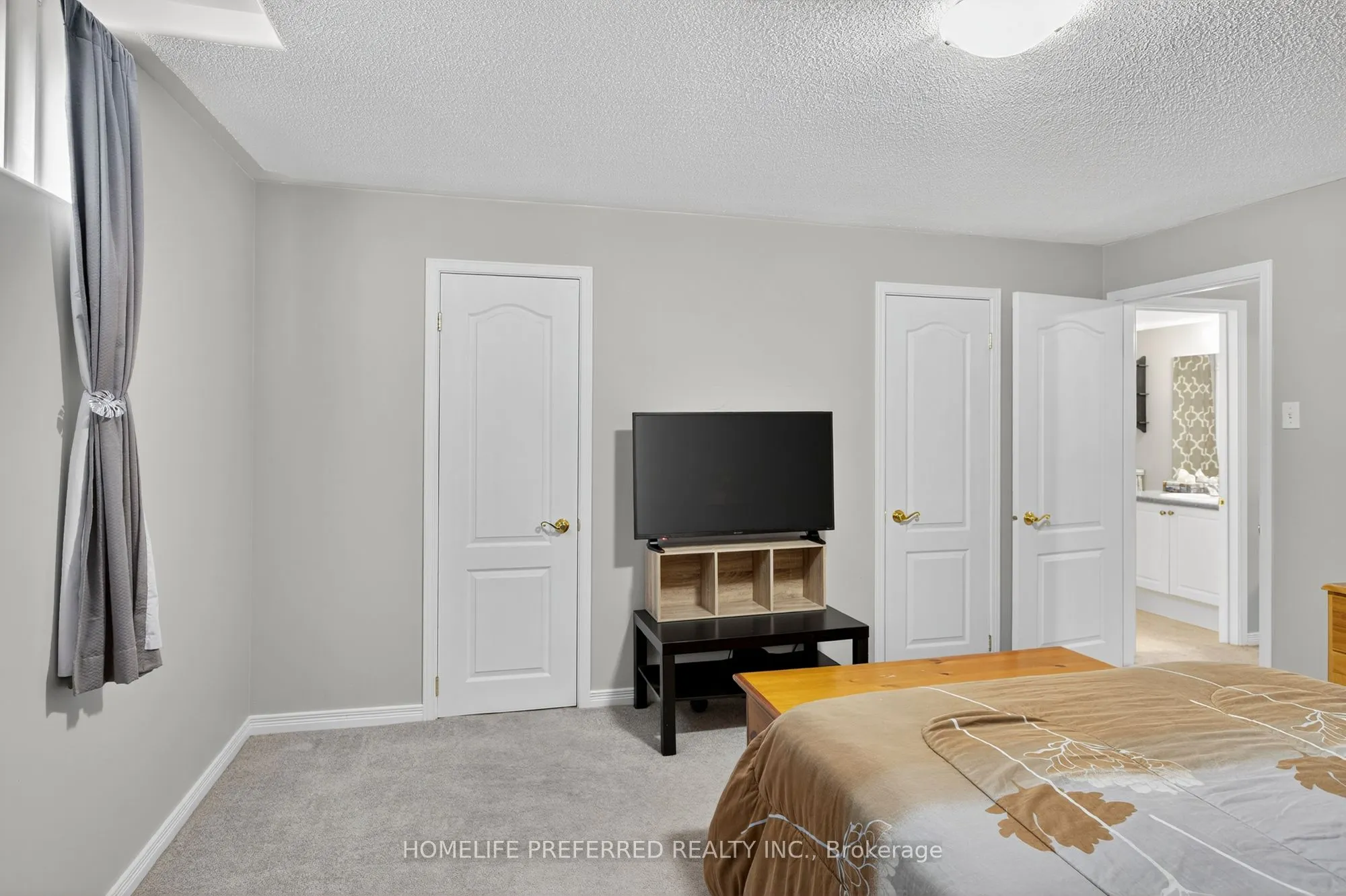 955 Ralphson Crescent