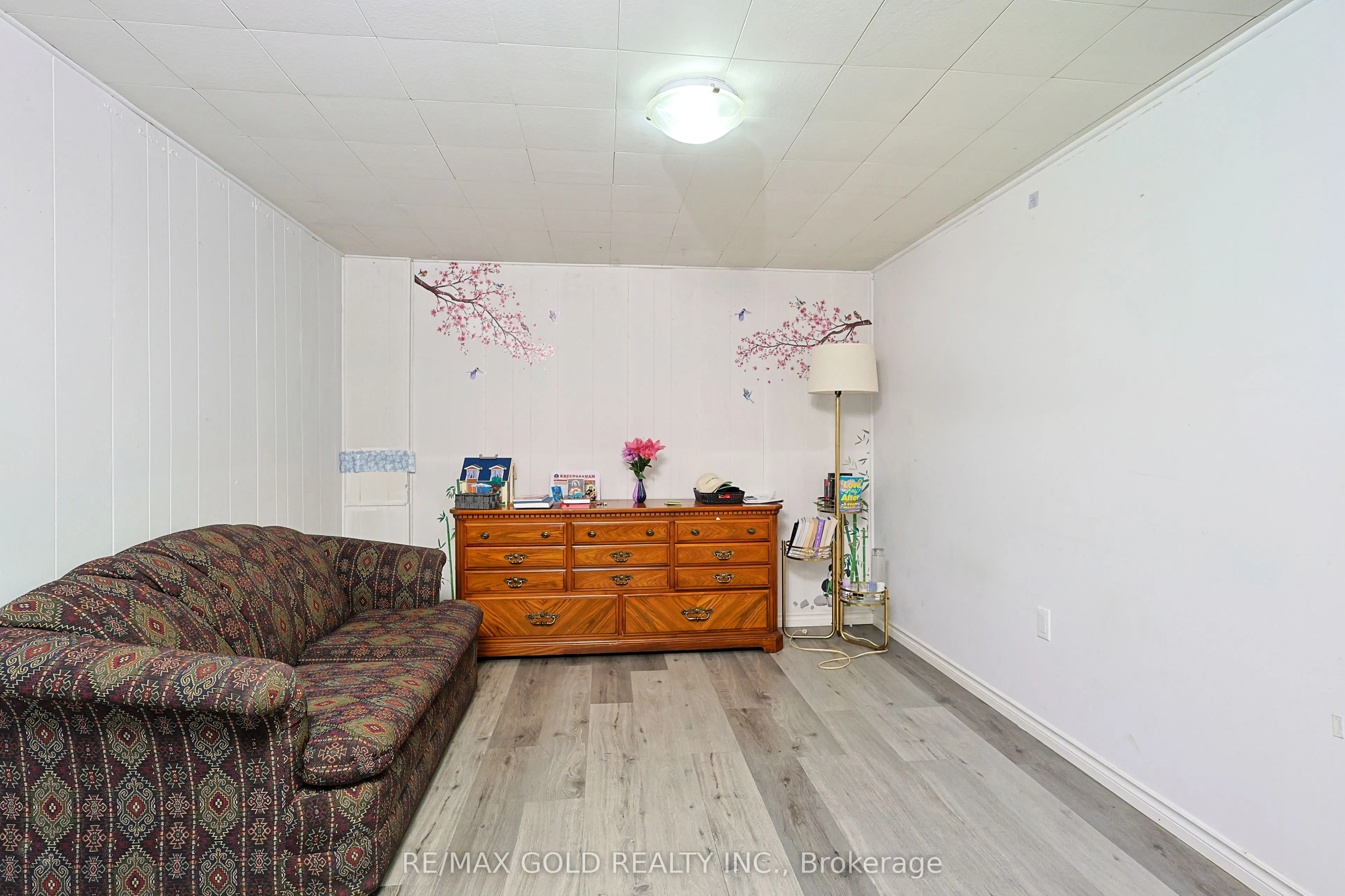 7385 Fern Avenue