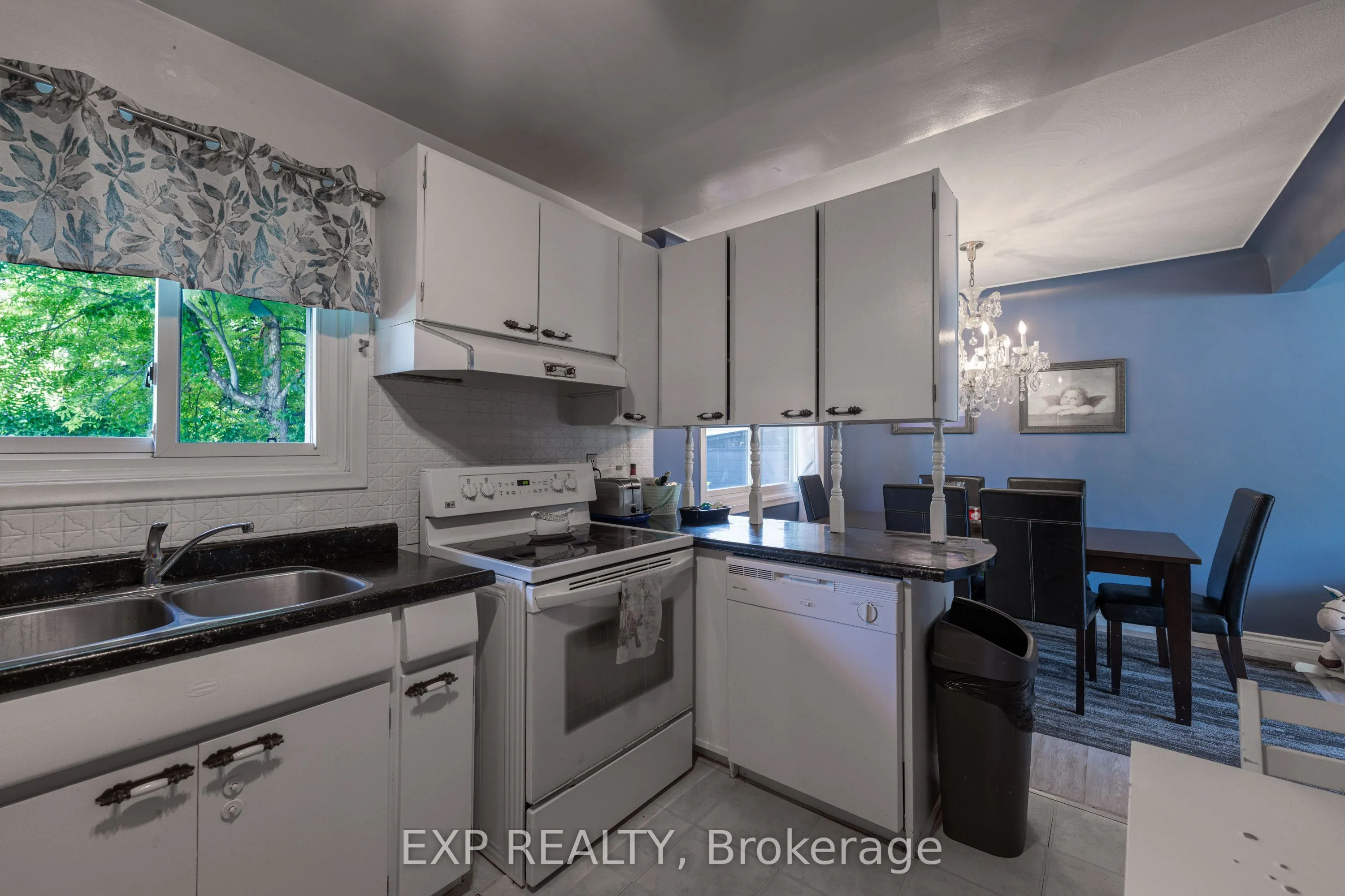 2896 Portage Road