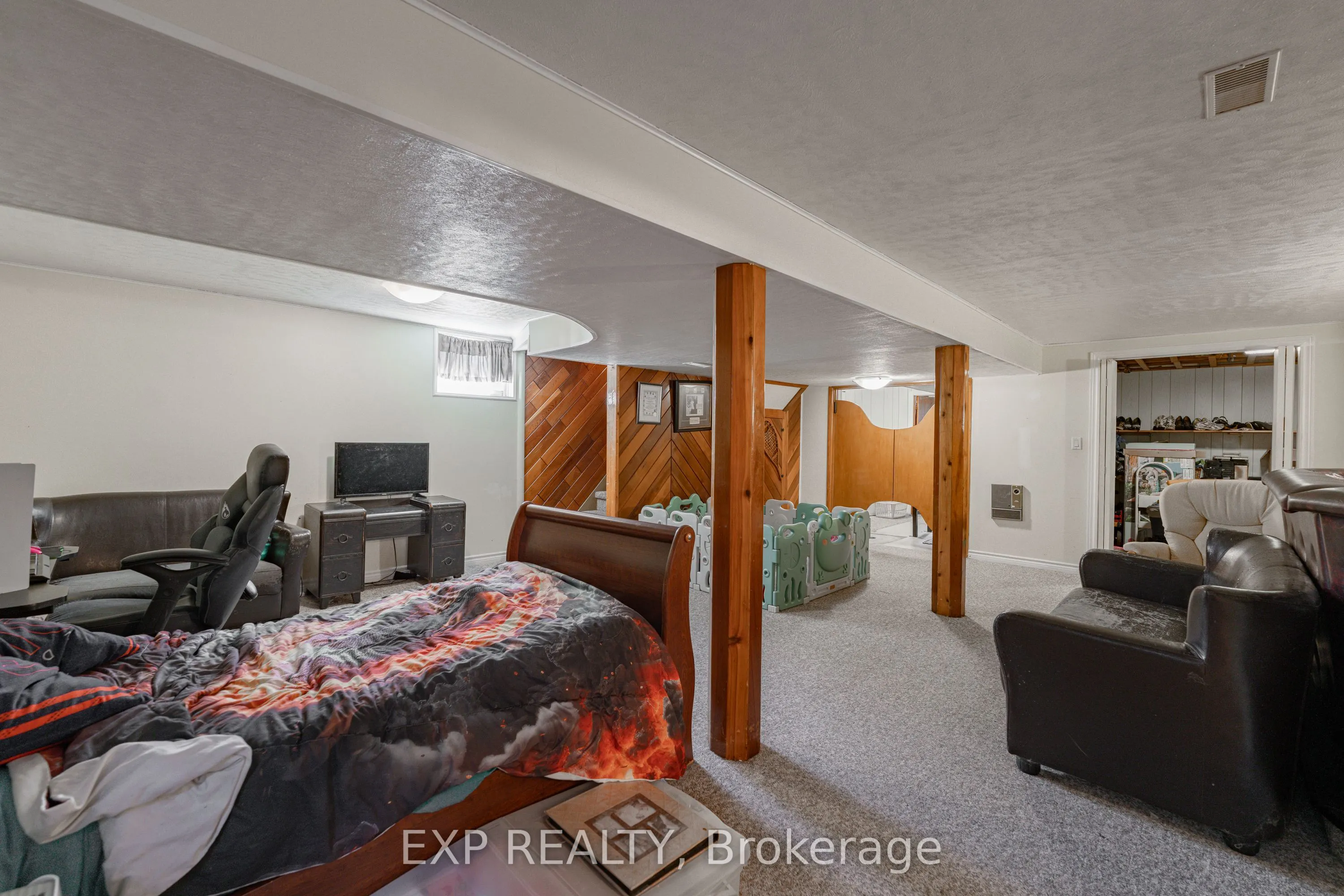 2896 Portage Road