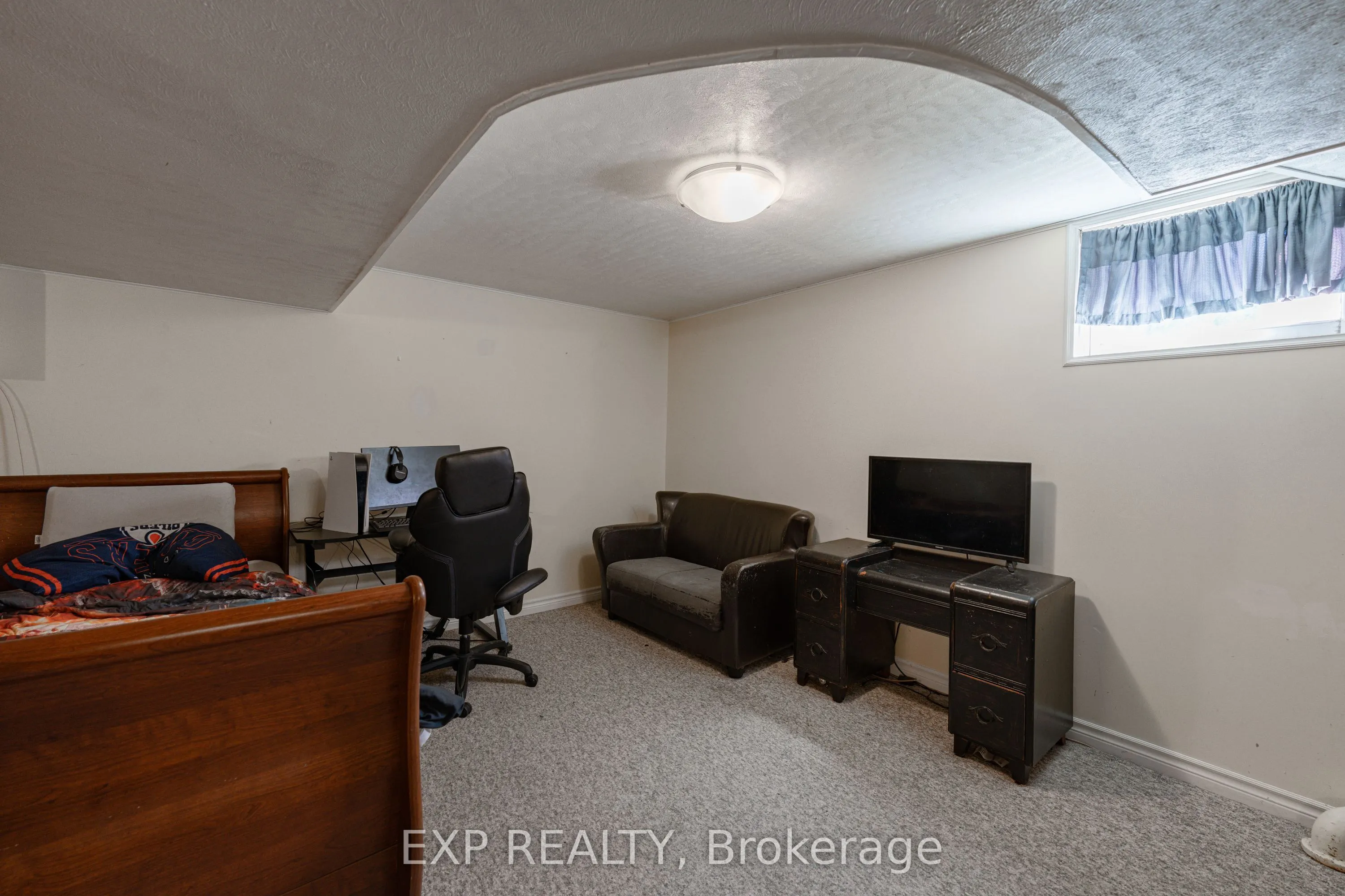 2896 Portage Road