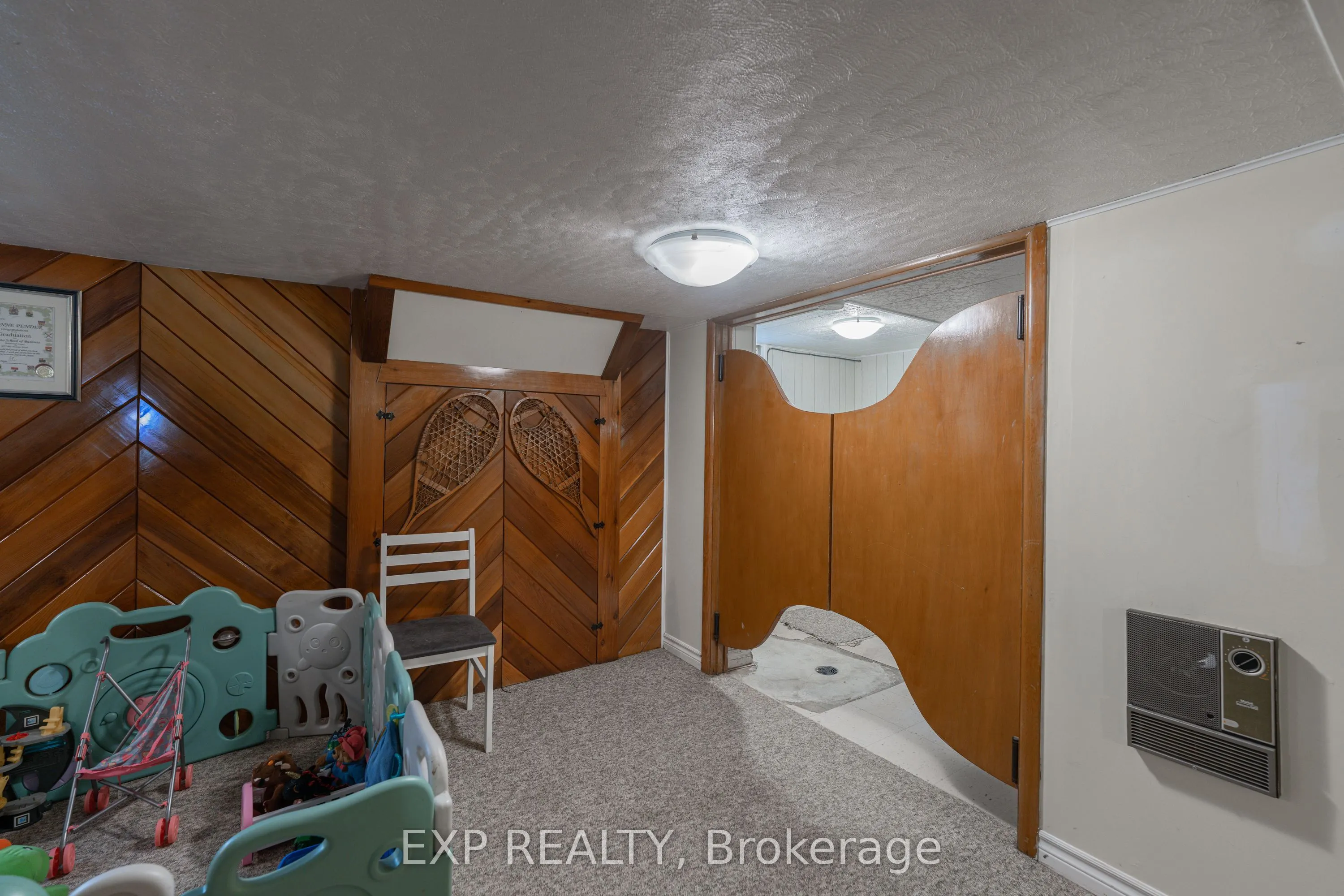 2896 Portage Road