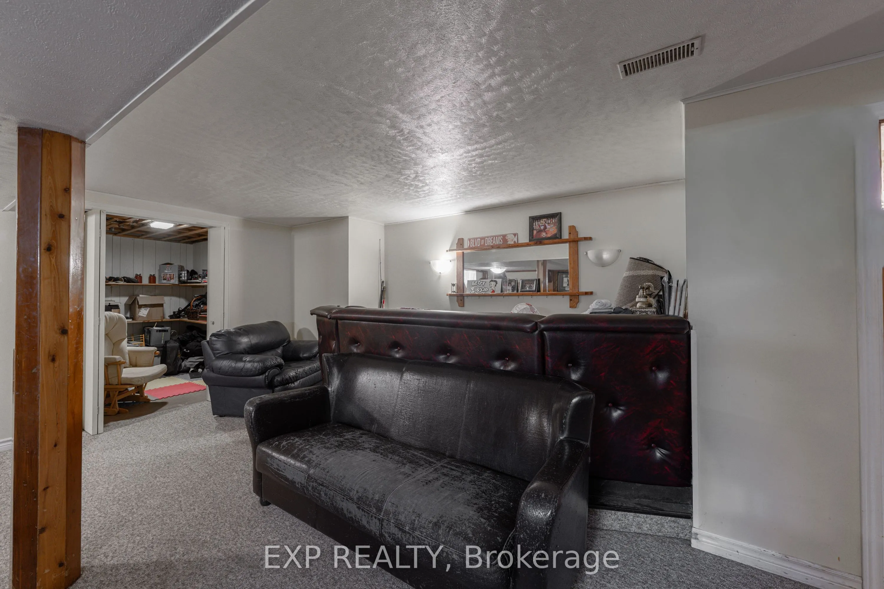 2896 Portage Road