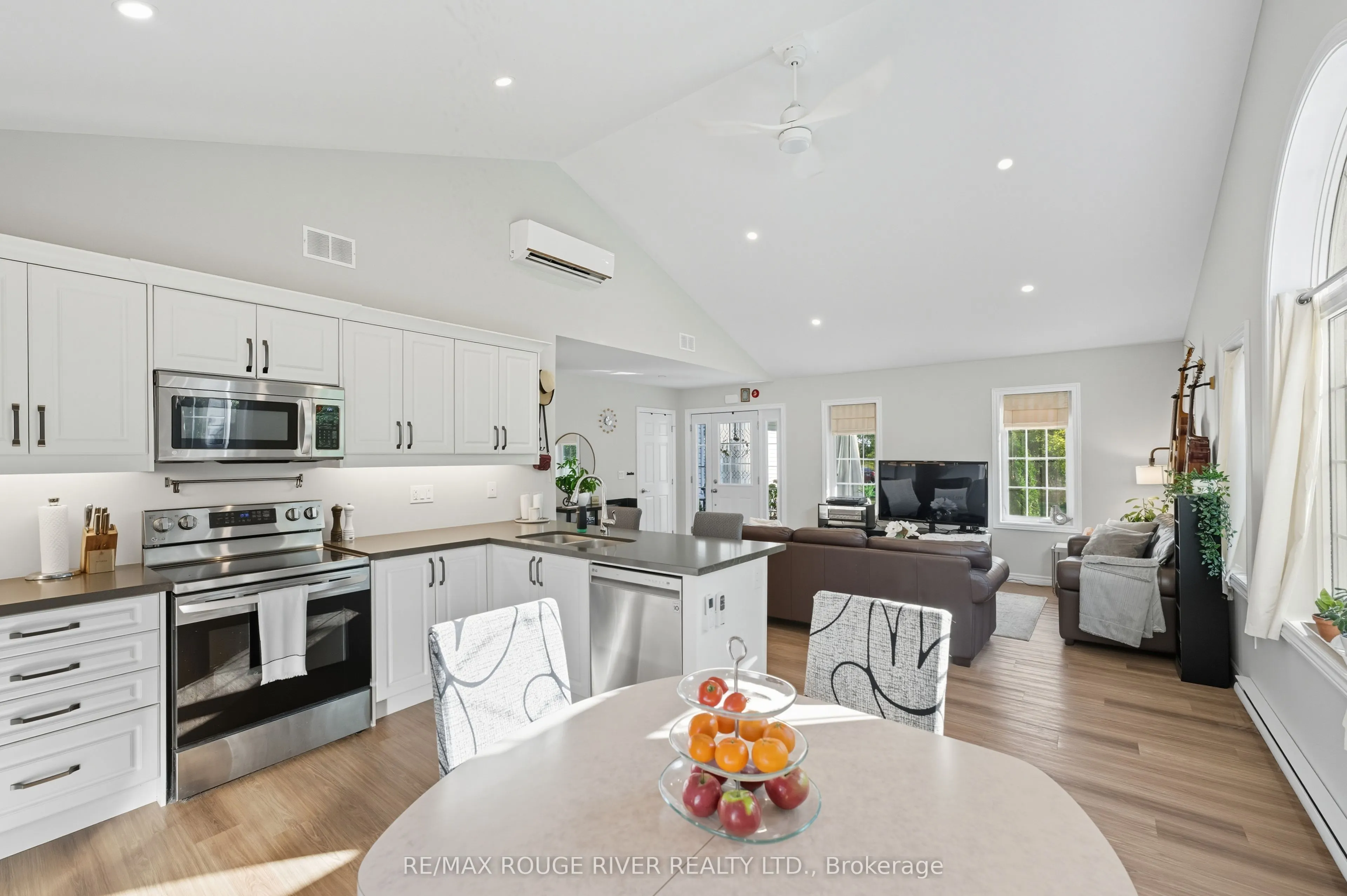 300 Croft Street, #103