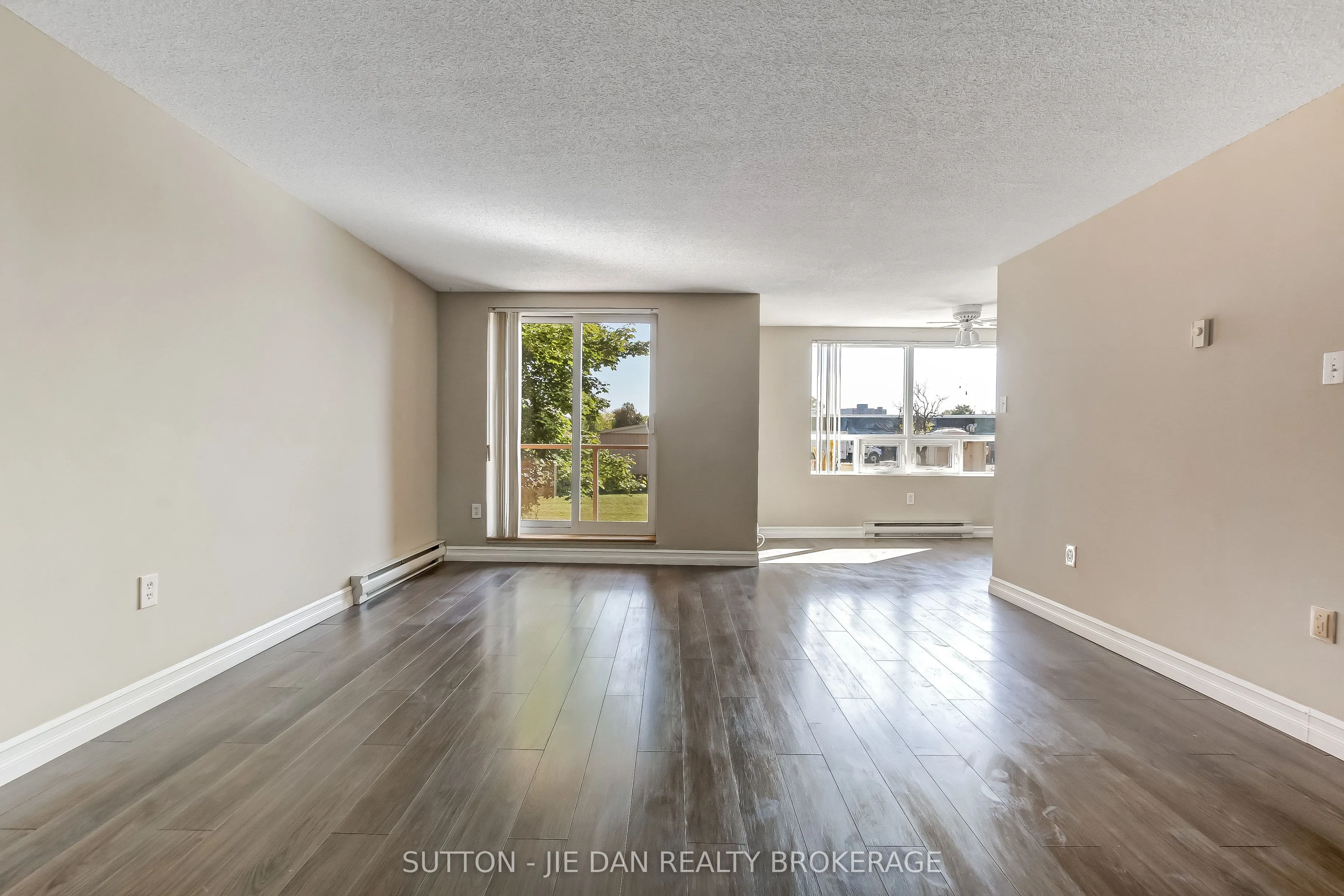 77 BASE LINE Road W, #203