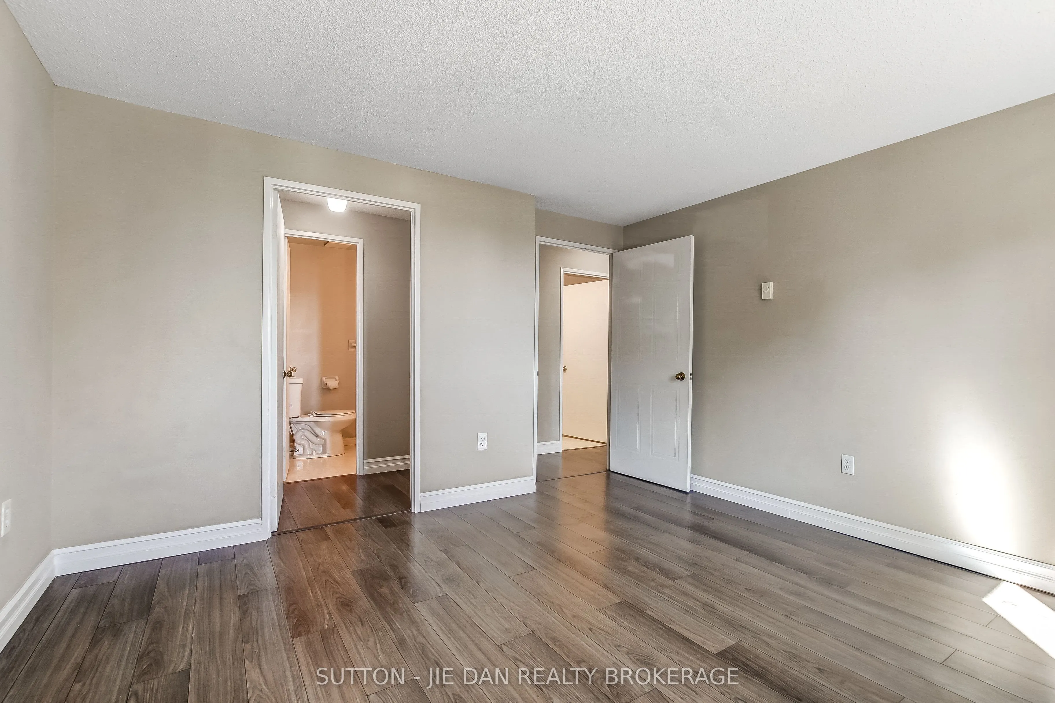 77 BASE LINE Road W, #203