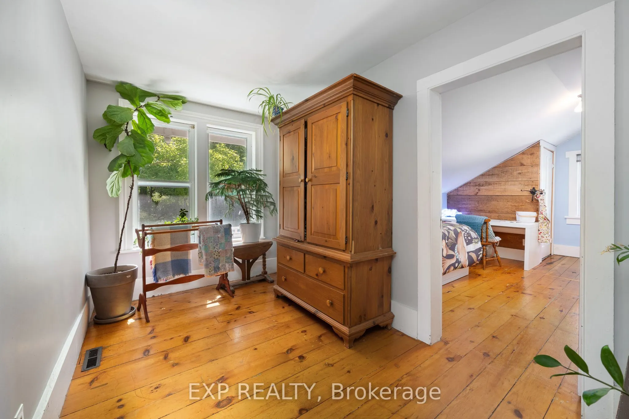 141/142 Station Road