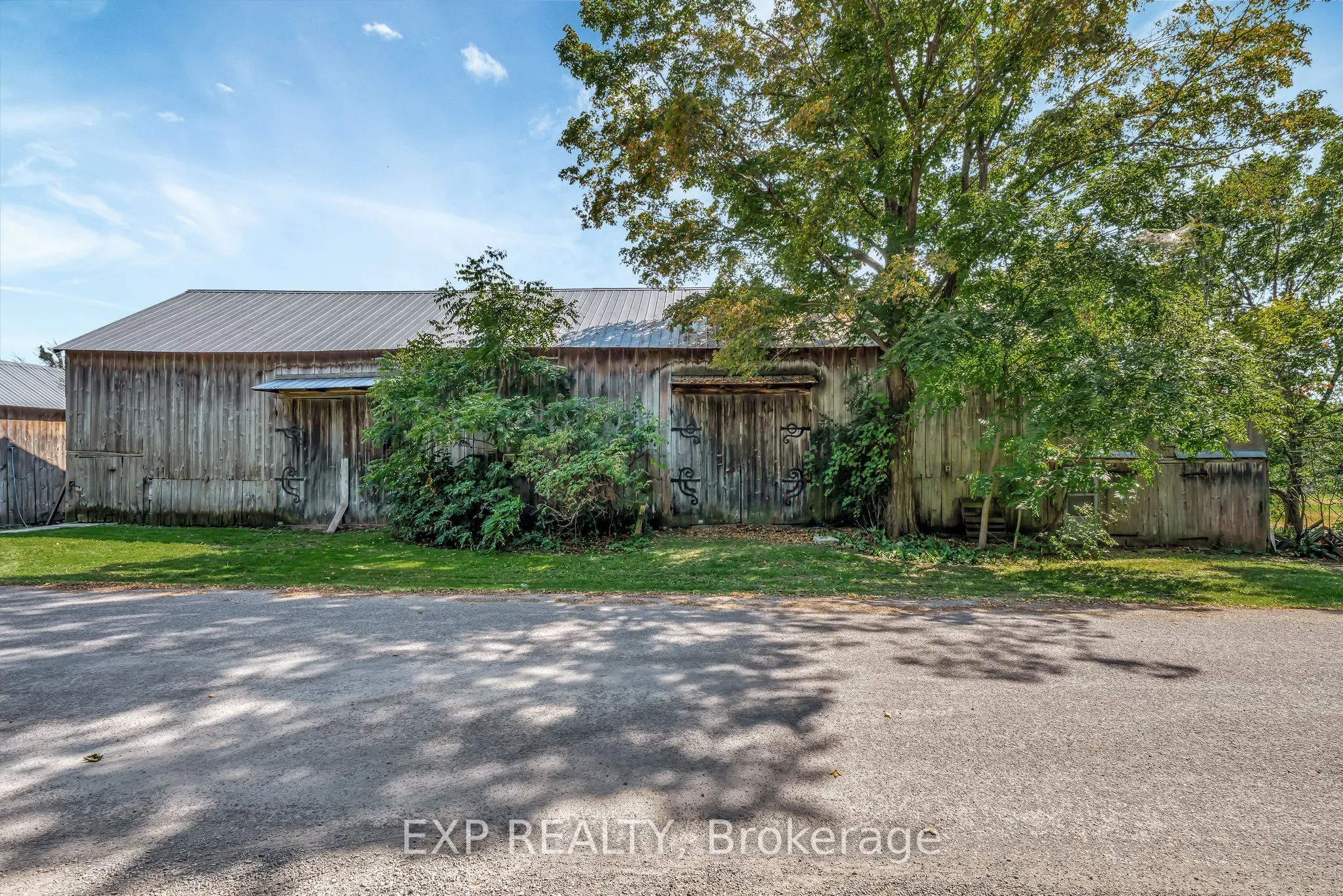 141/142 Station Road