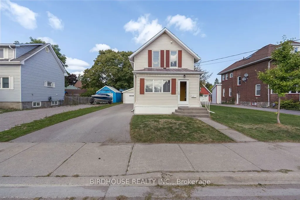 40 Durham Street W