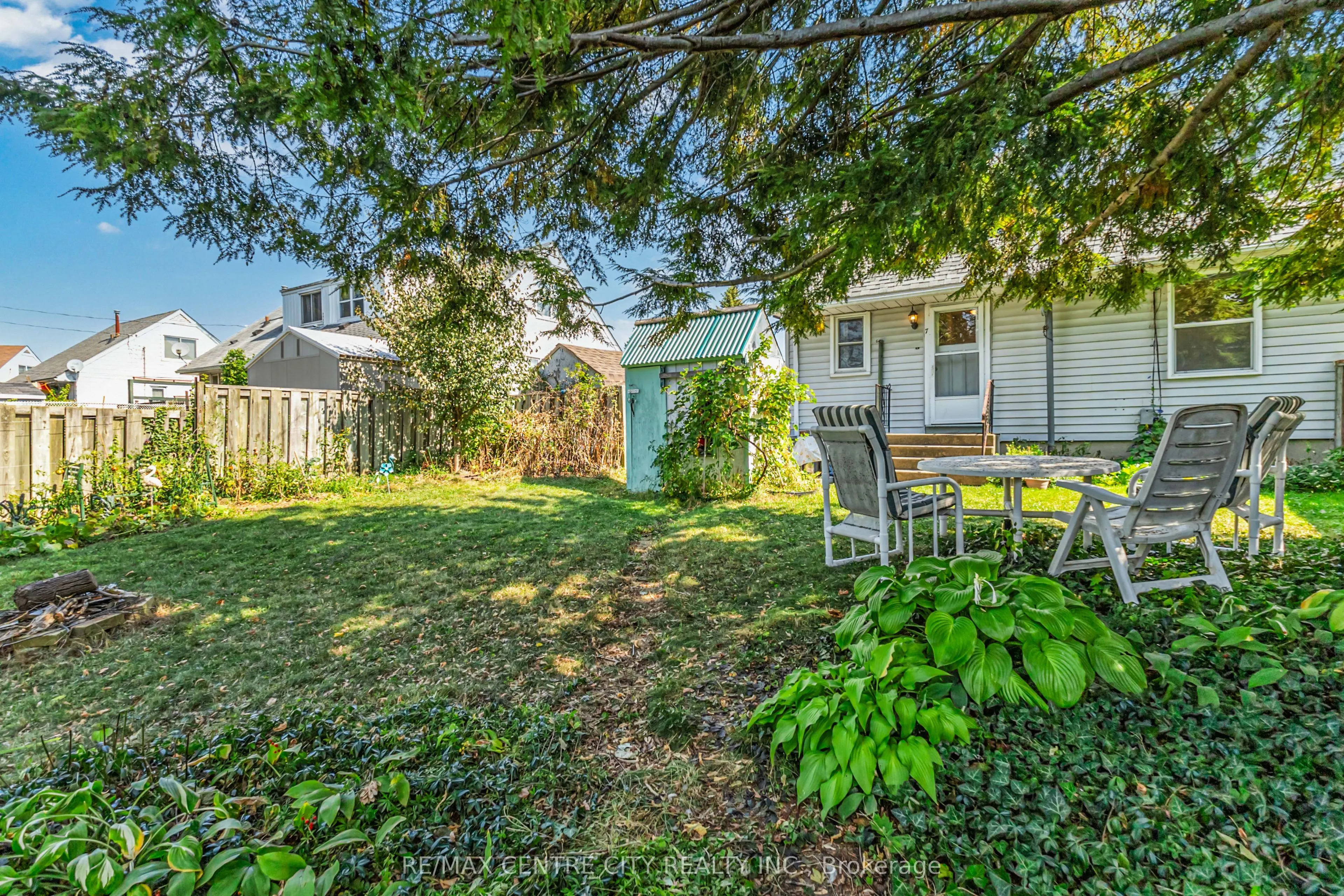 359 Flanders Row