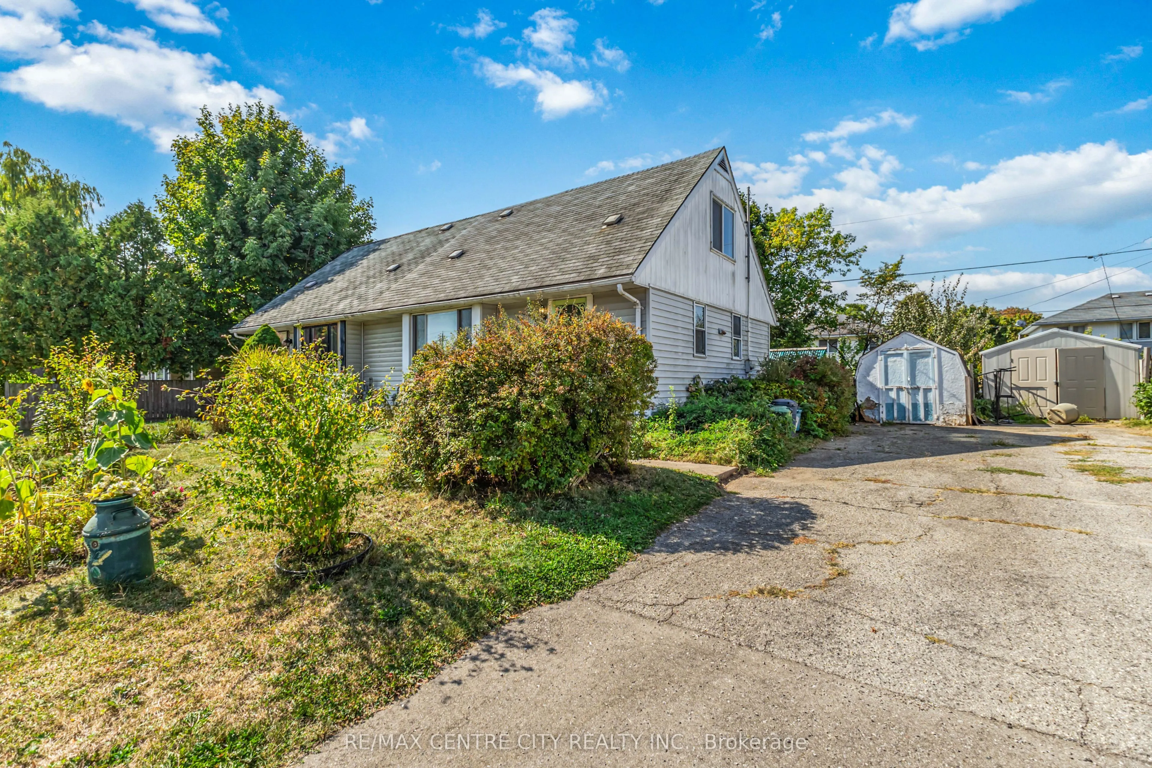 359 Flanders Row