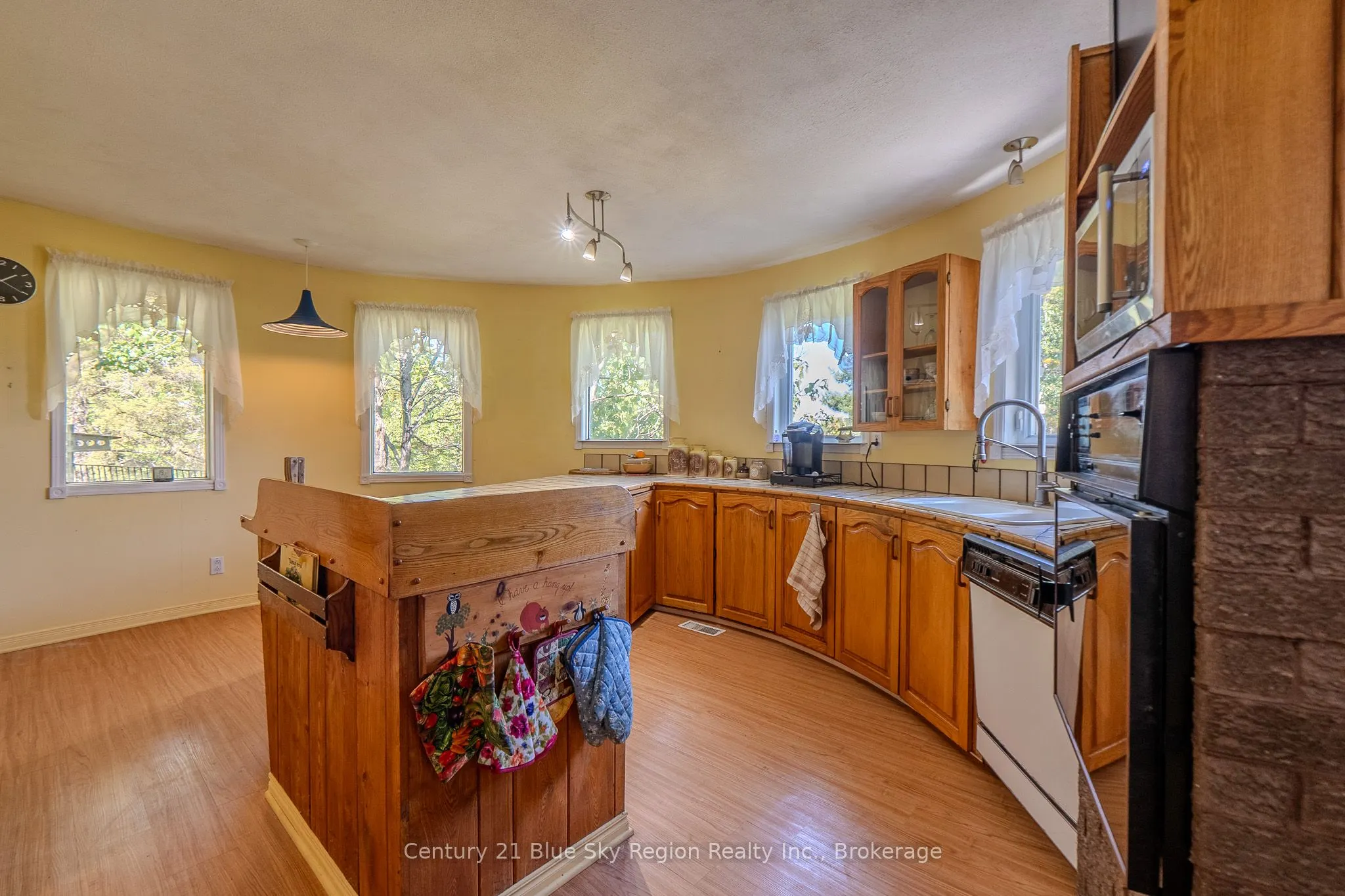 860 Deer Lake Road