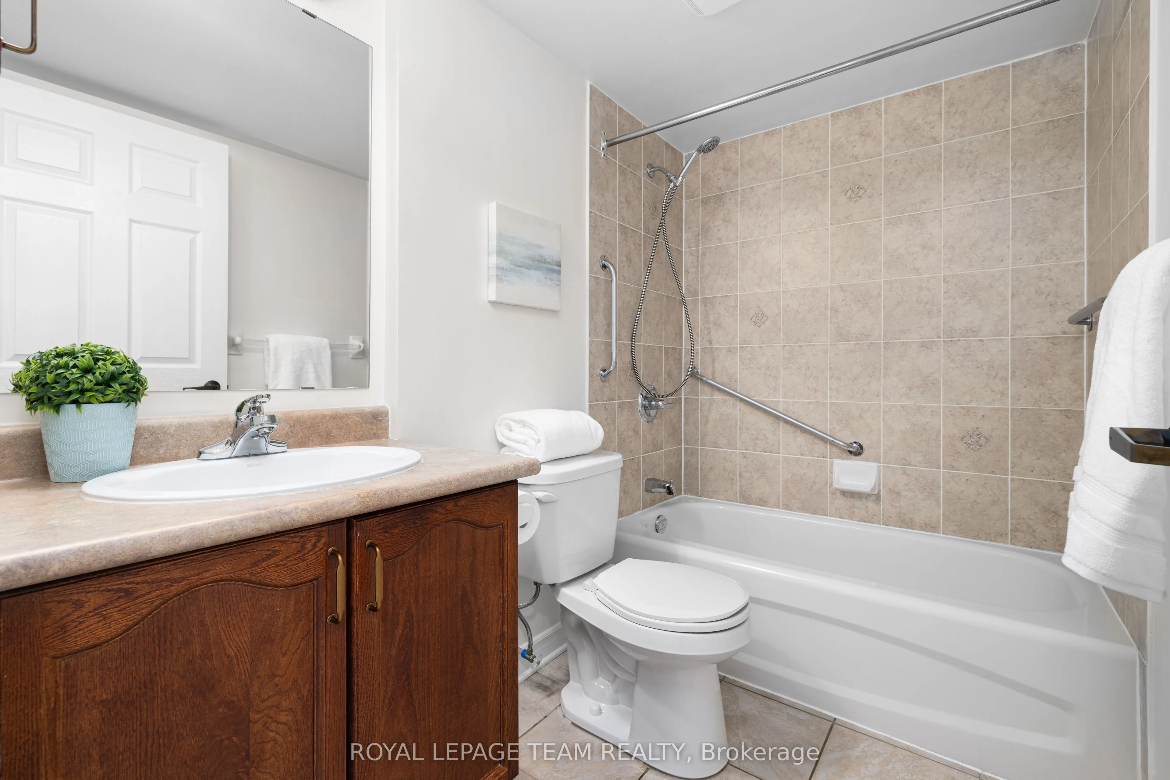 120 Grant Carman Drive, #901