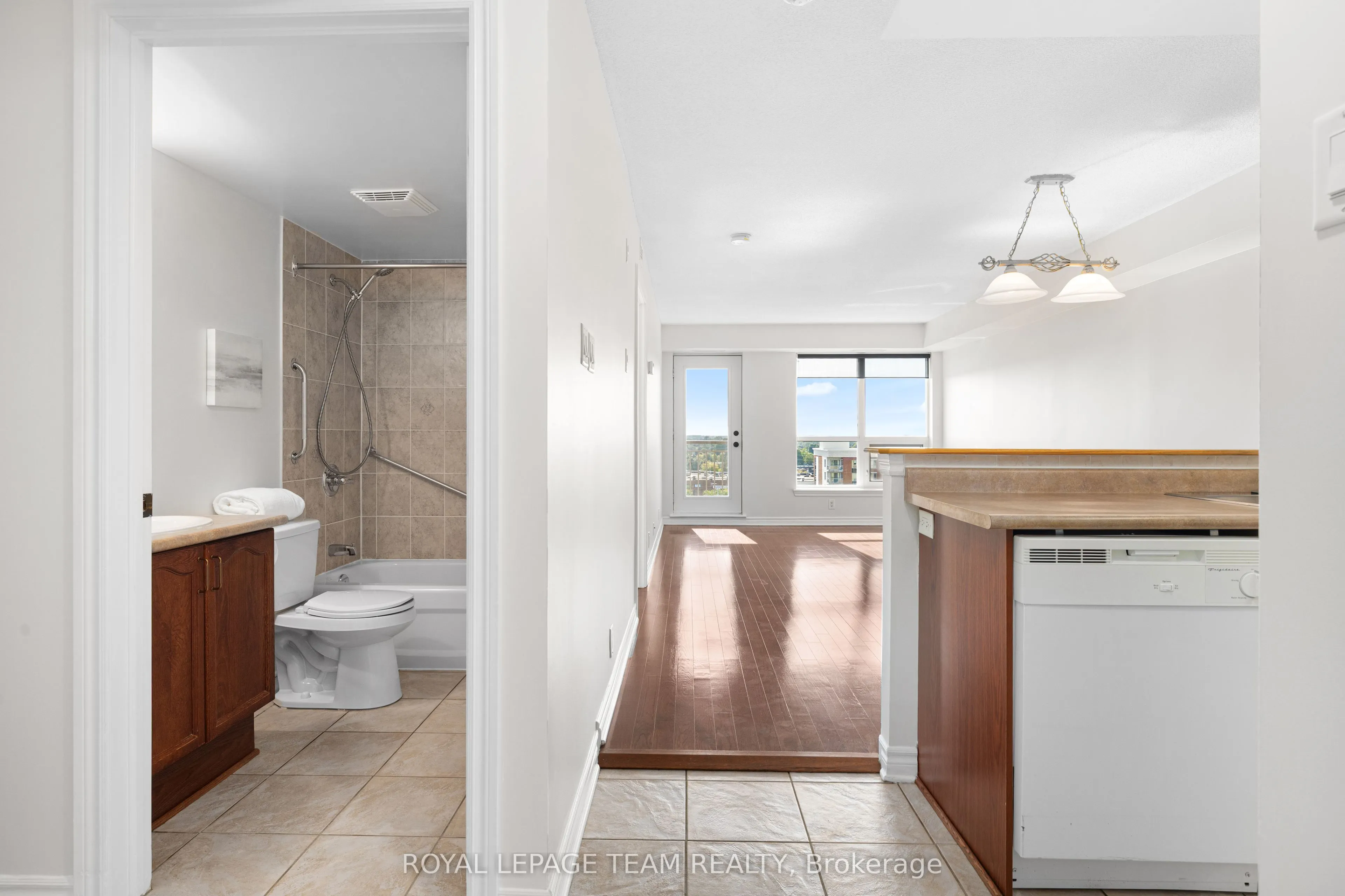 120 Grant Carman Drive, #901