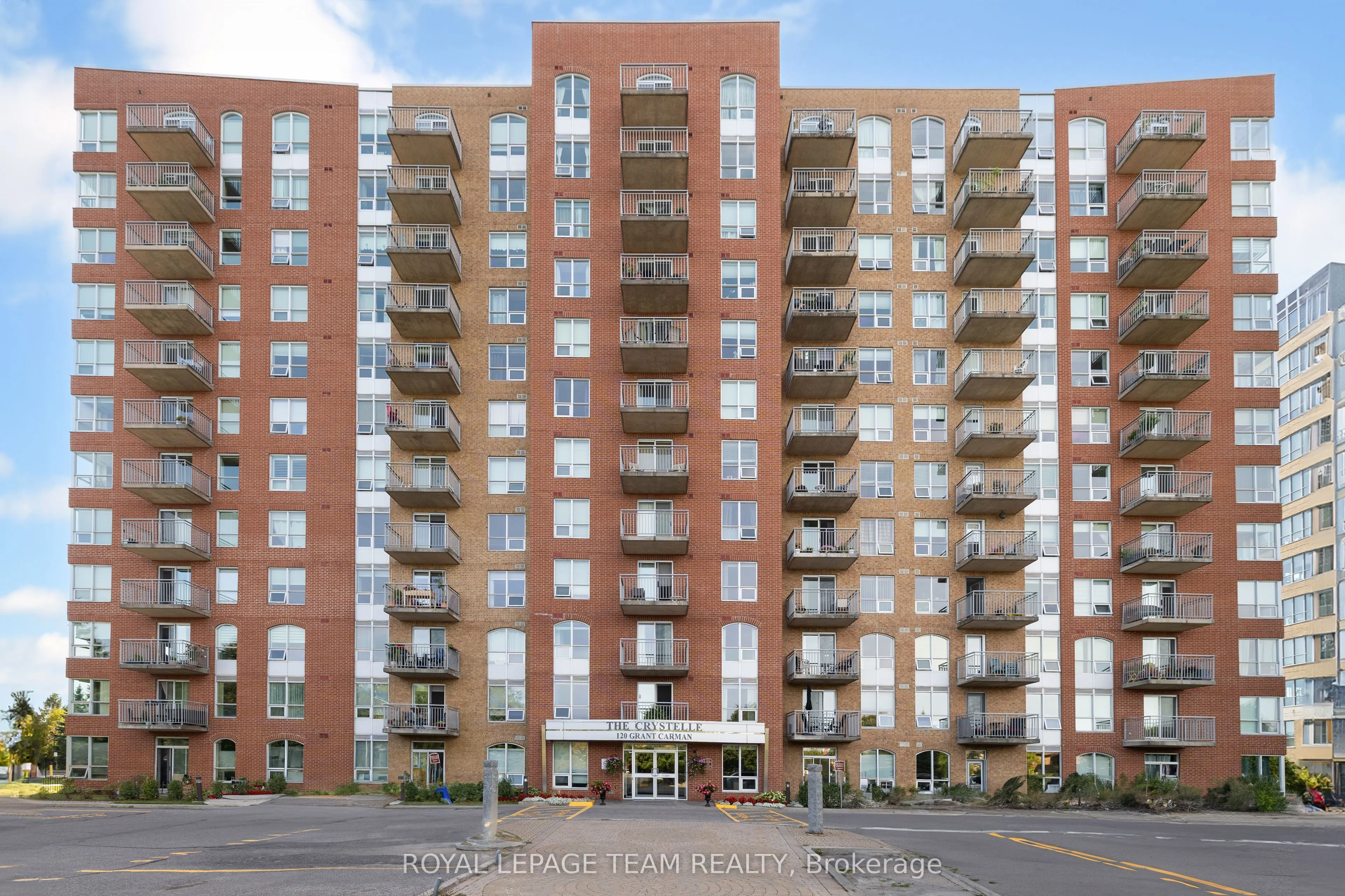 120 Grant Carman Drive, #901