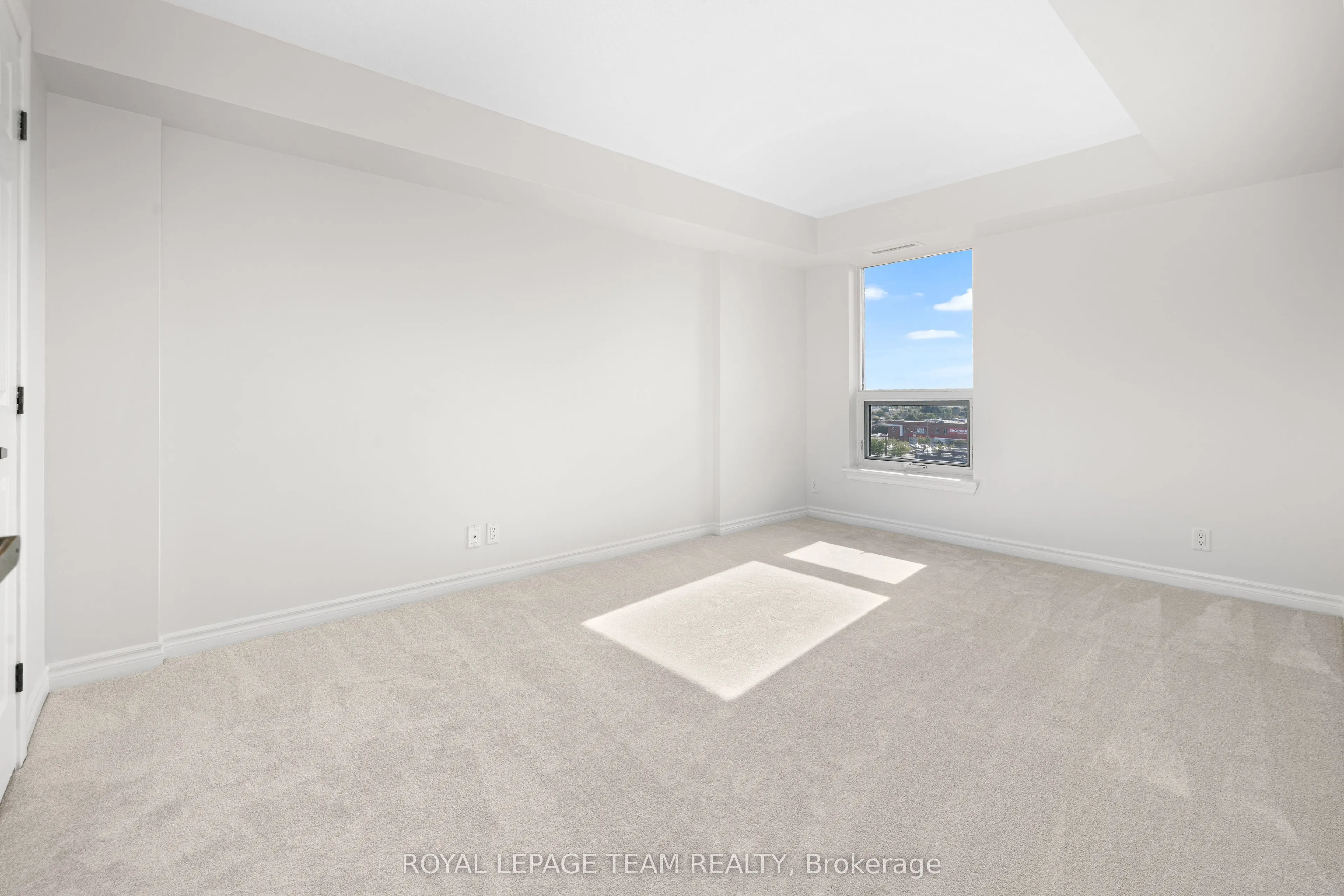 120 Grant Carman Drive, #901