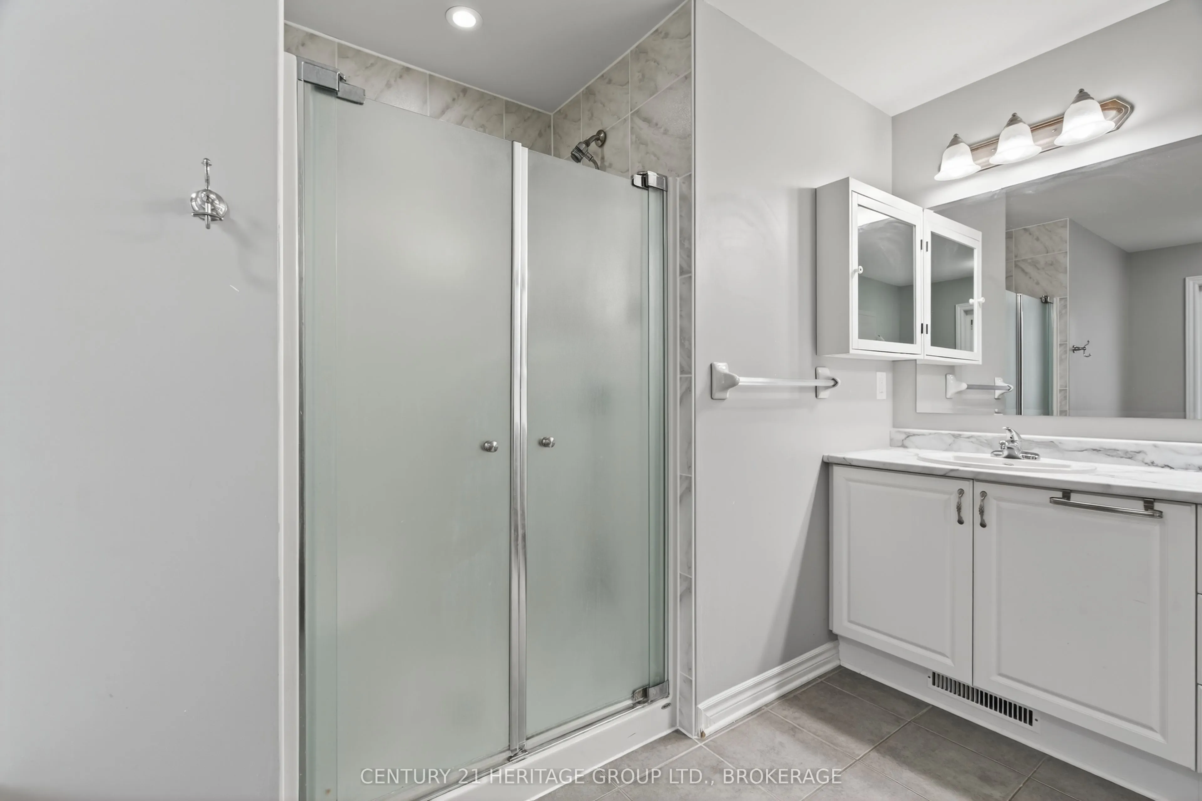 1208 Iris Drive