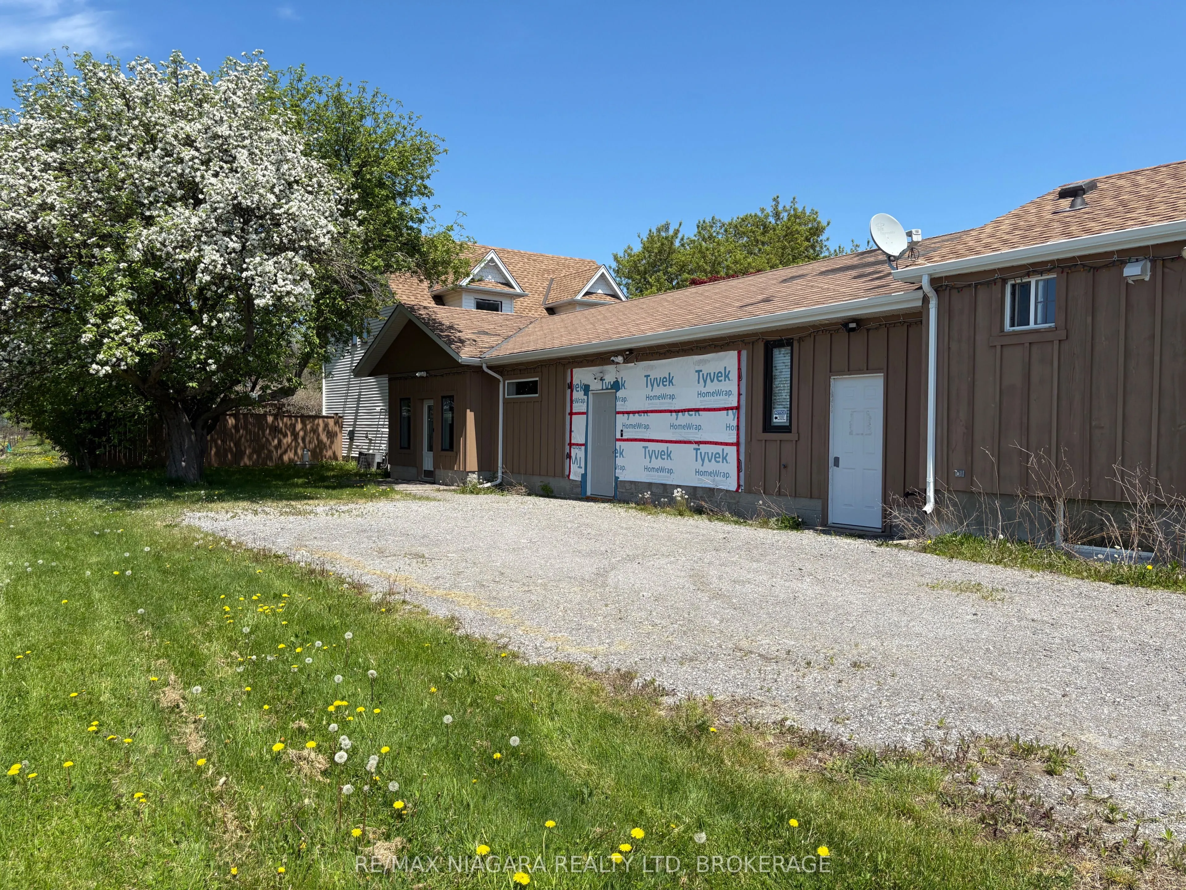 3949 Greenlane Road