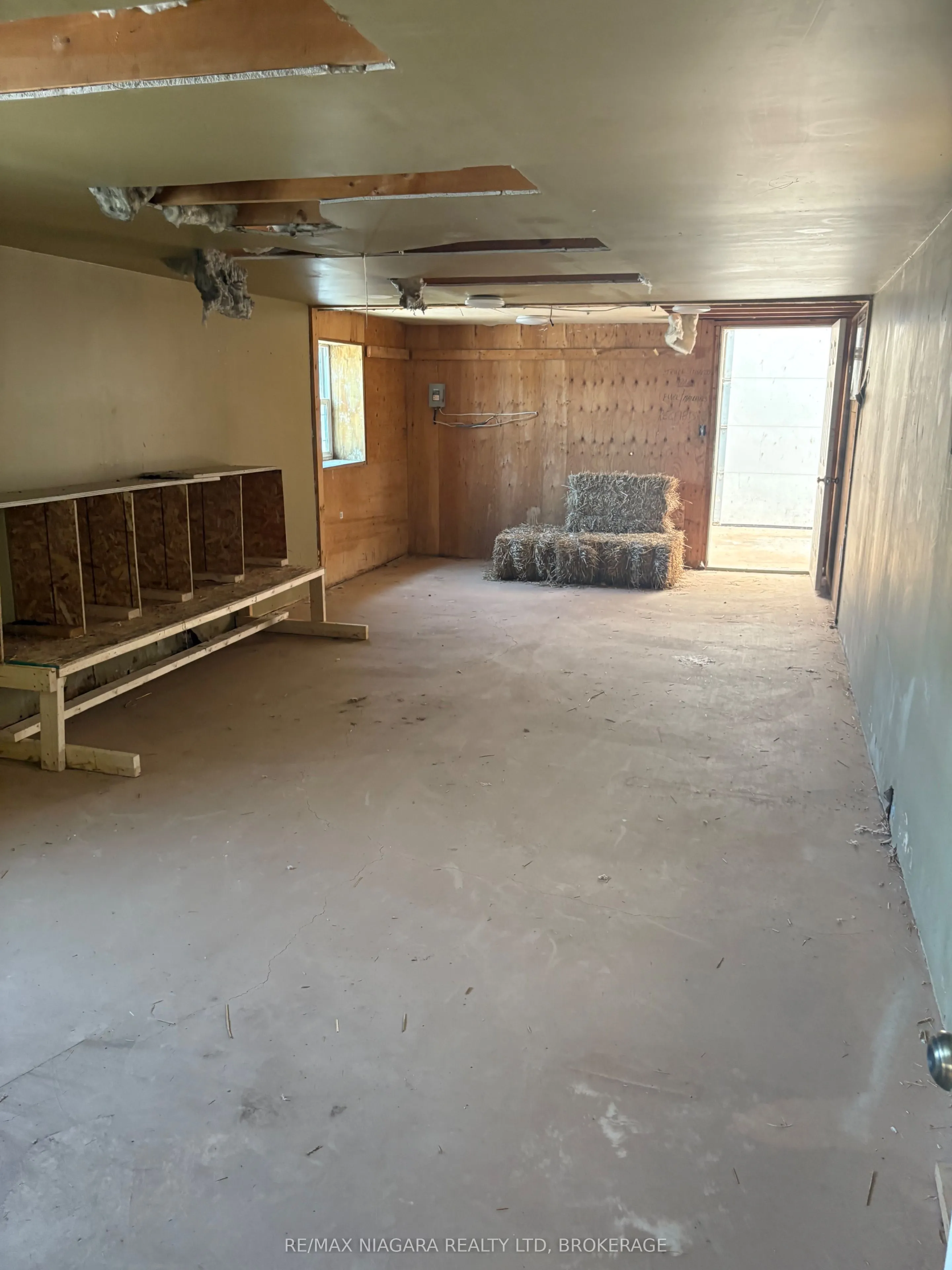 3949 Greenlane Road
