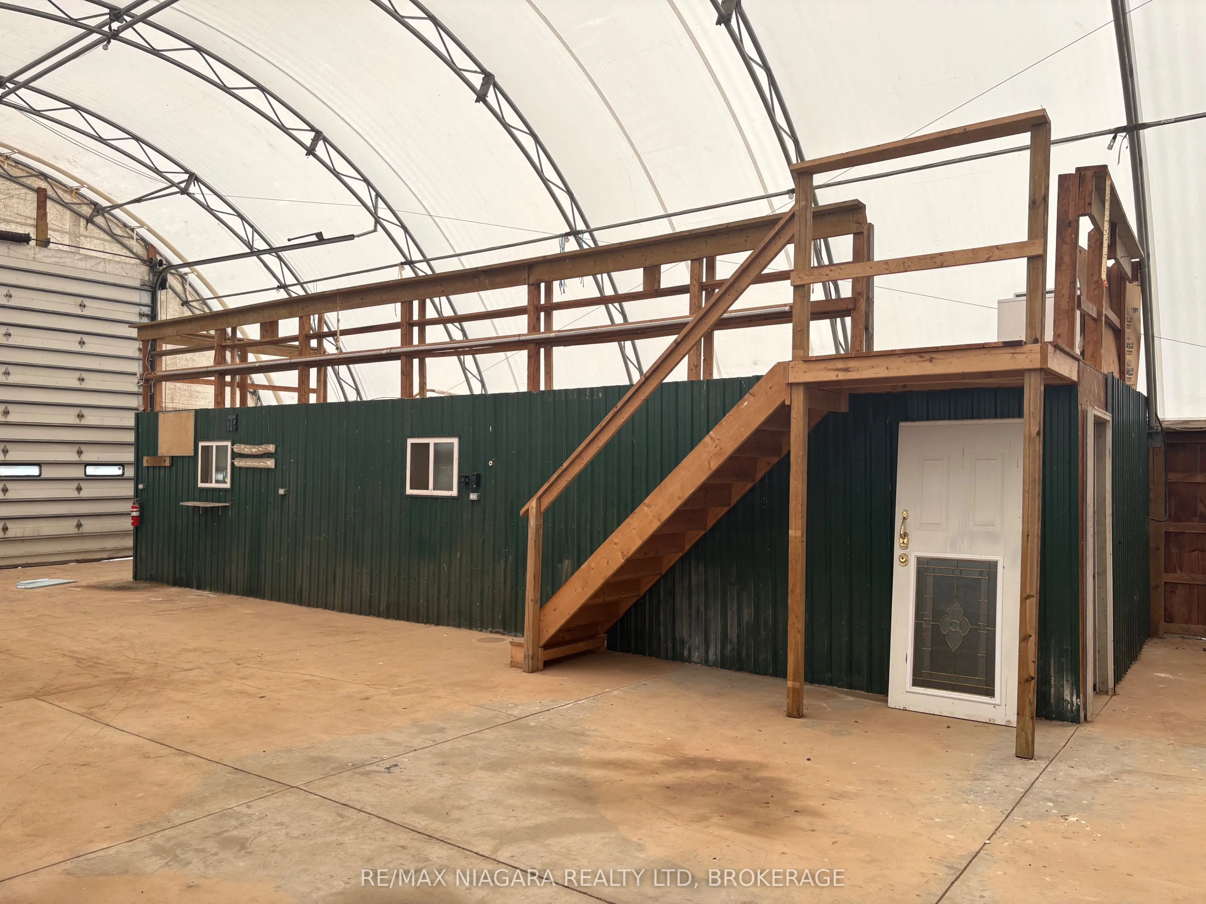 3949 Greenlane Road