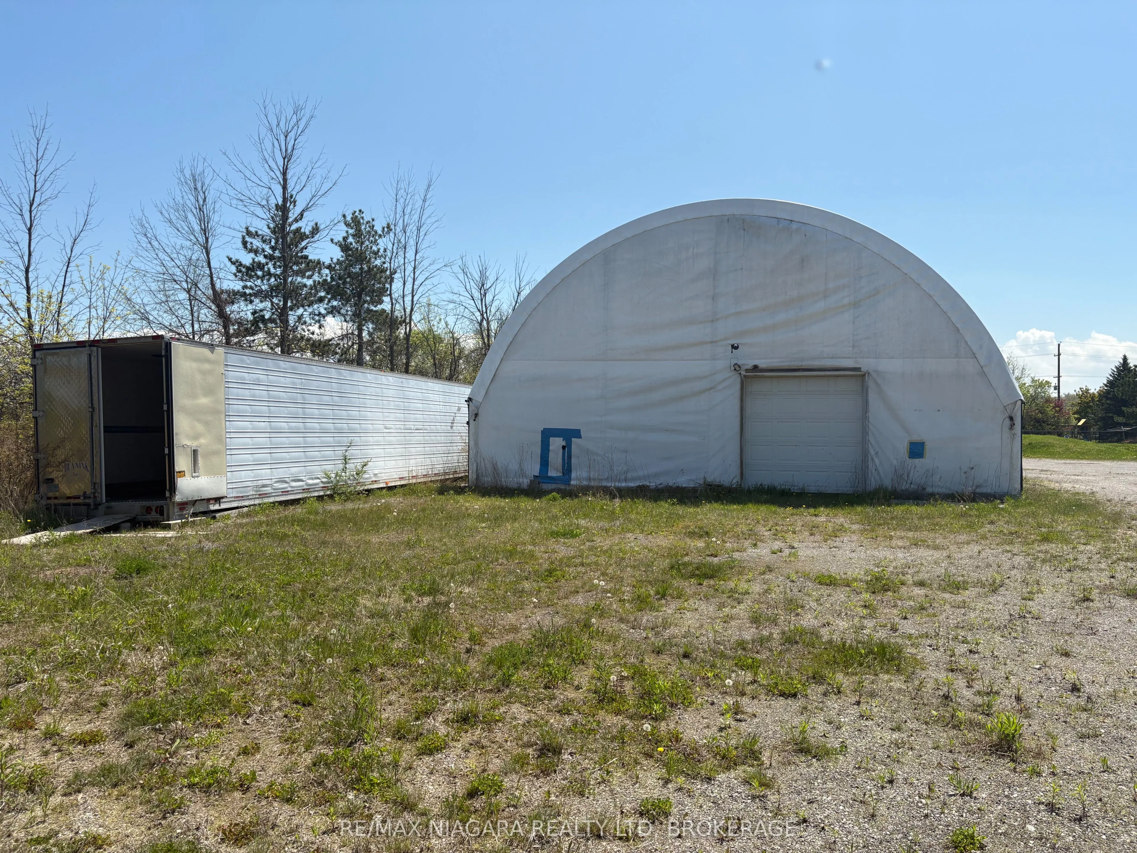 3949 Greenlane Road