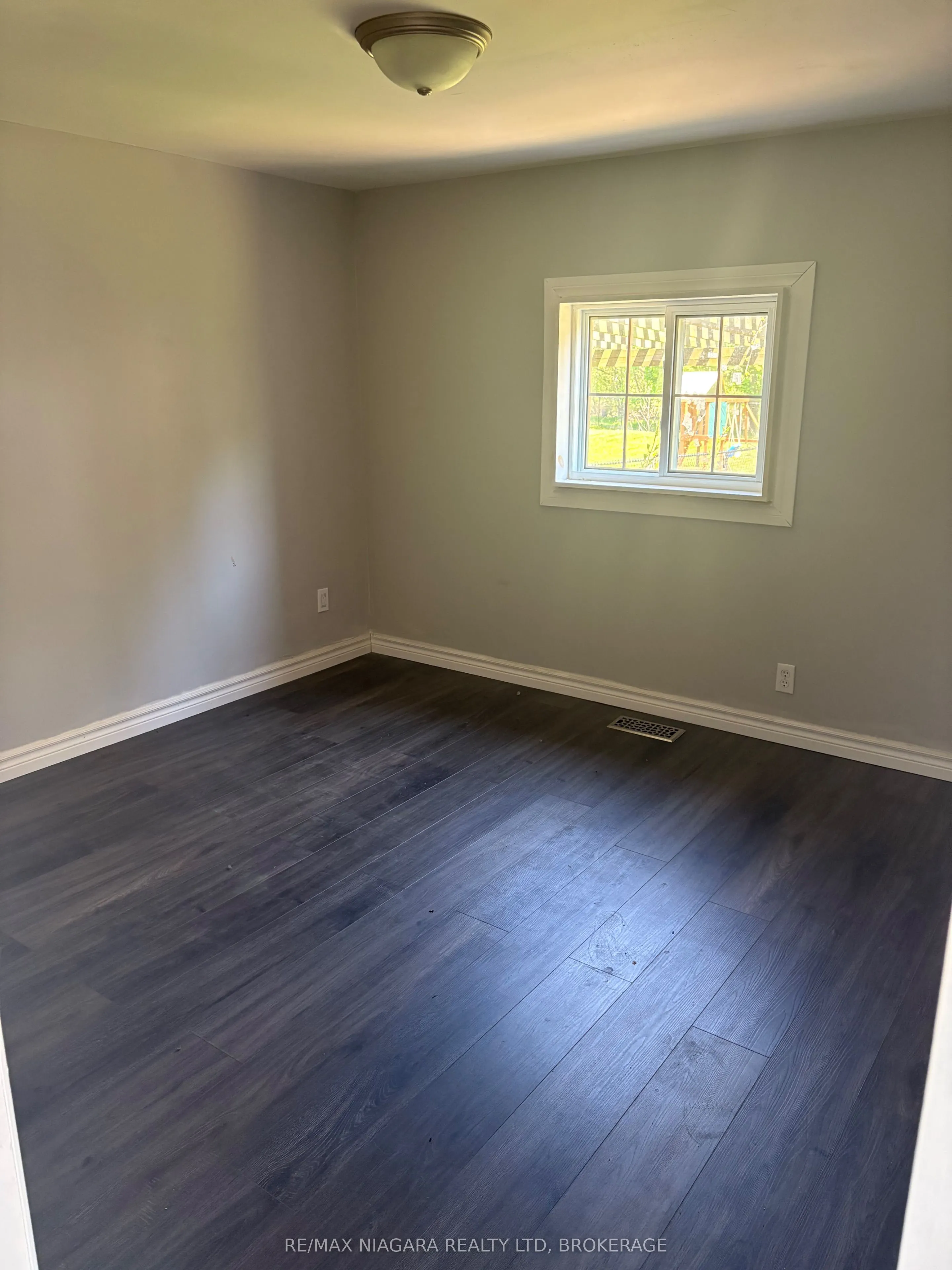 3949 Greenlane Road
