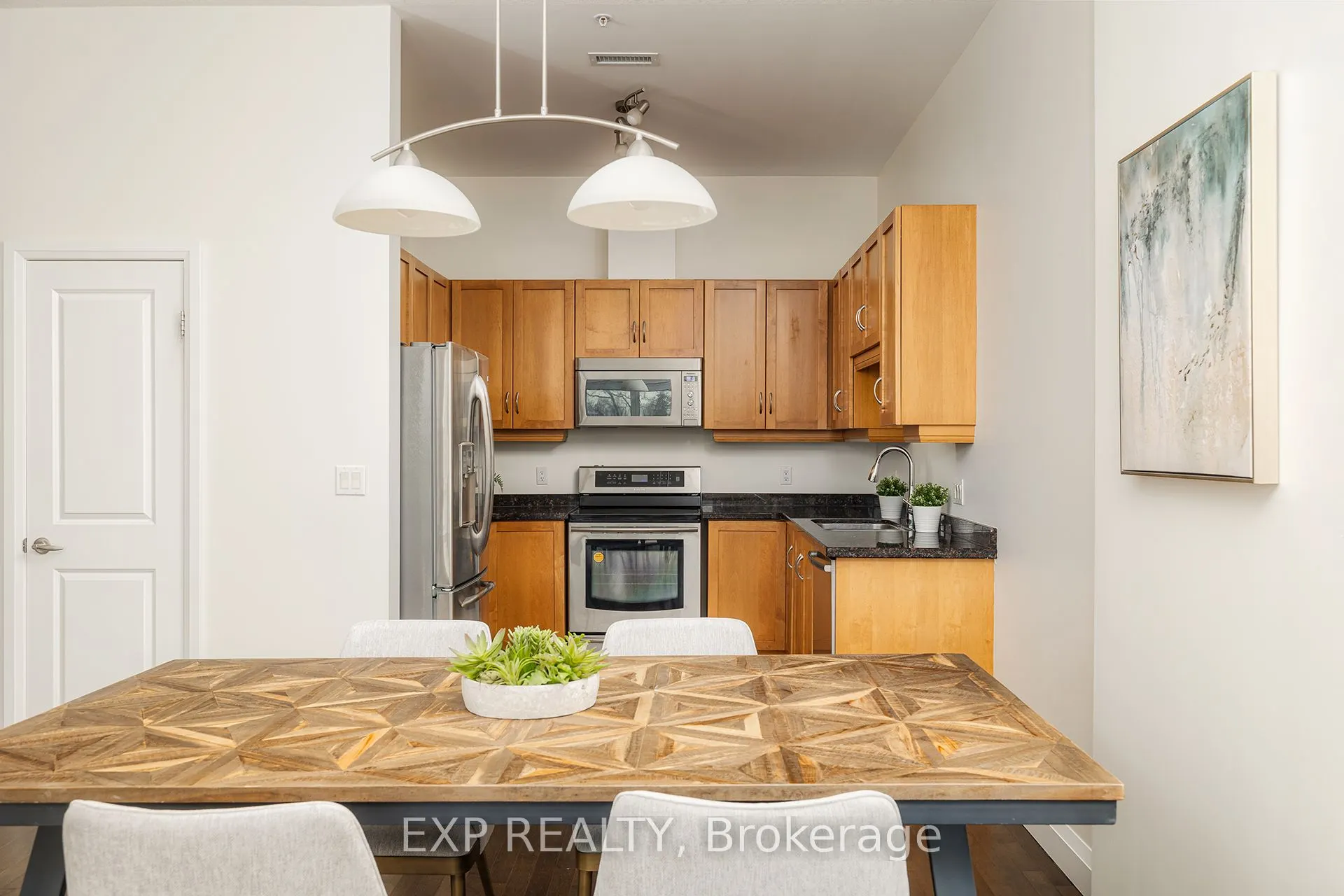 165 Duke Street E, #5