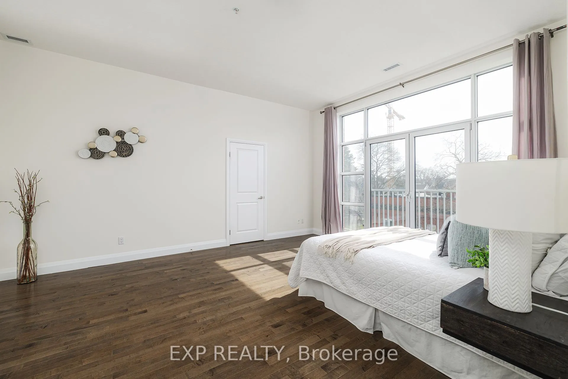 165 Duke Street E, #5