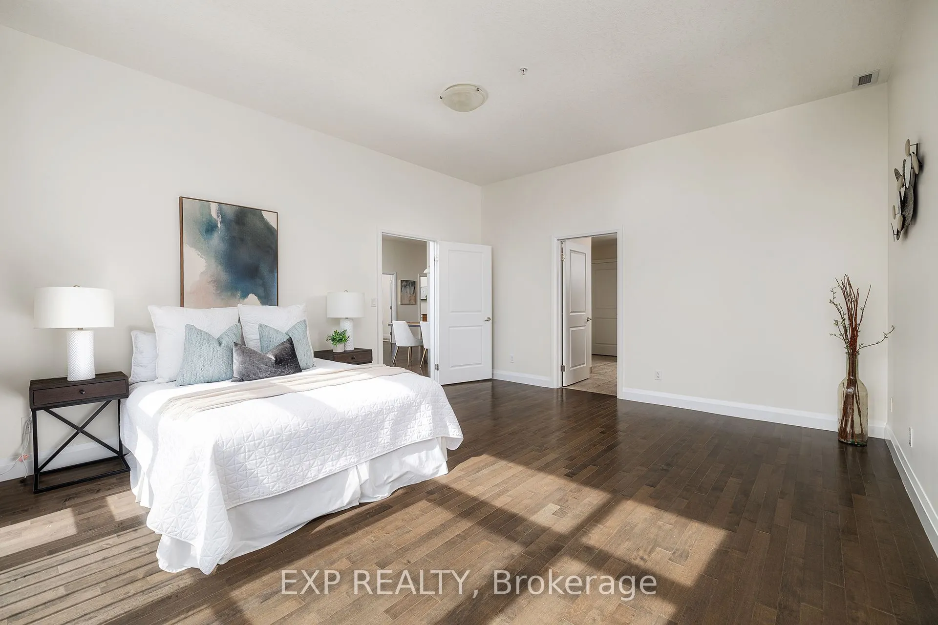 165 Duke Street E, #5