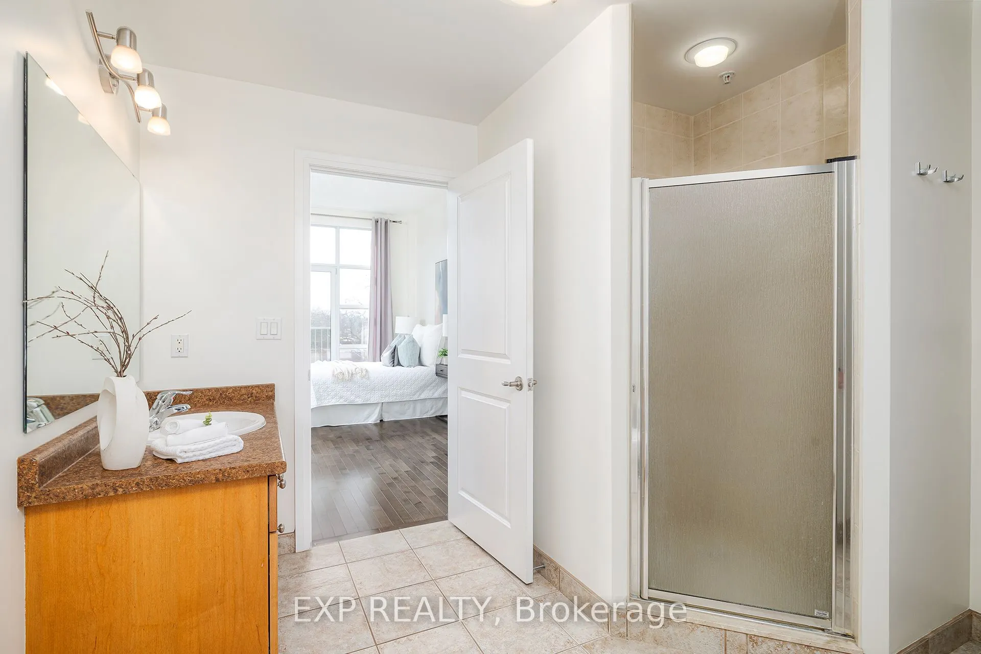 165 Duke Street E, #5