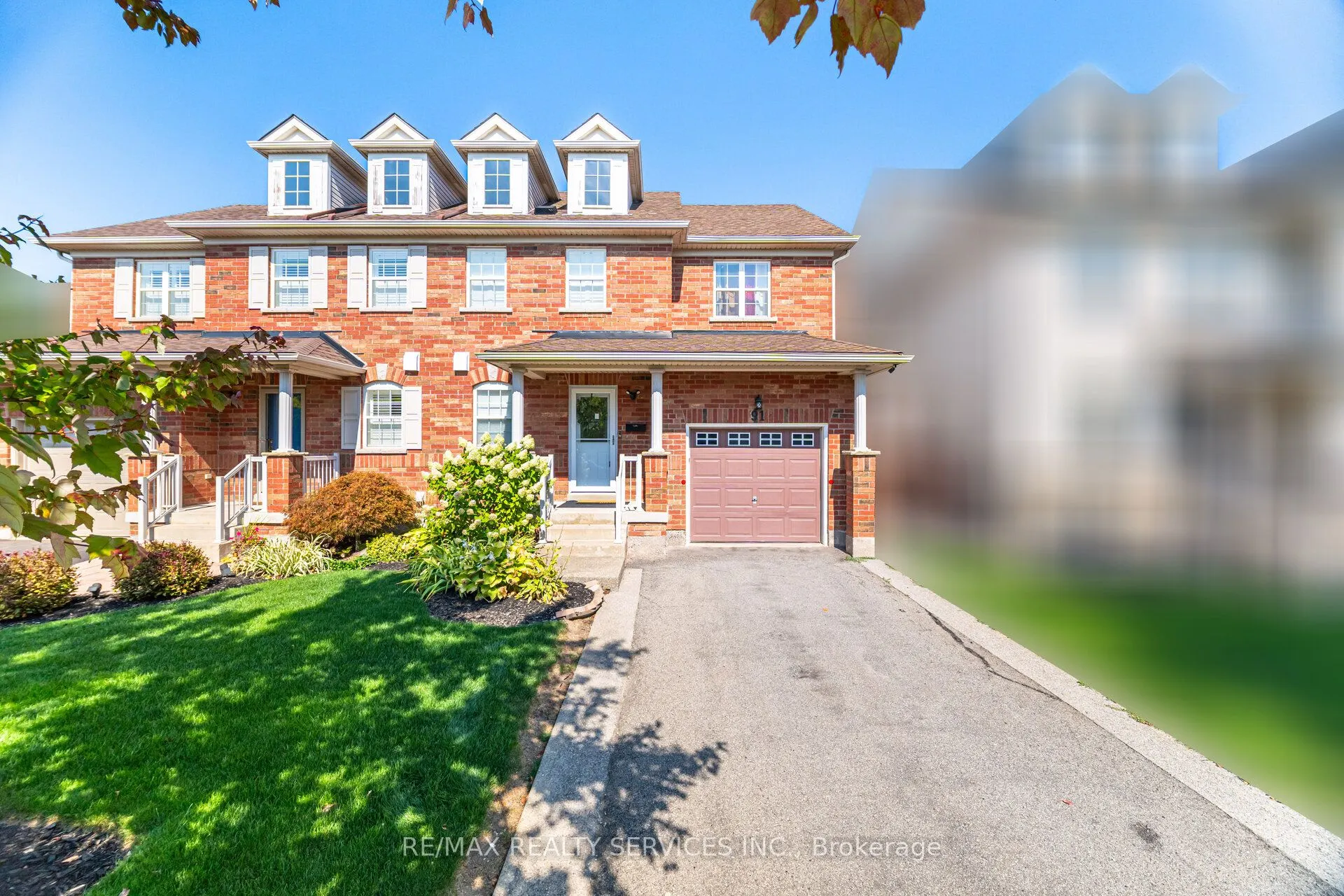 91 Young Crescent