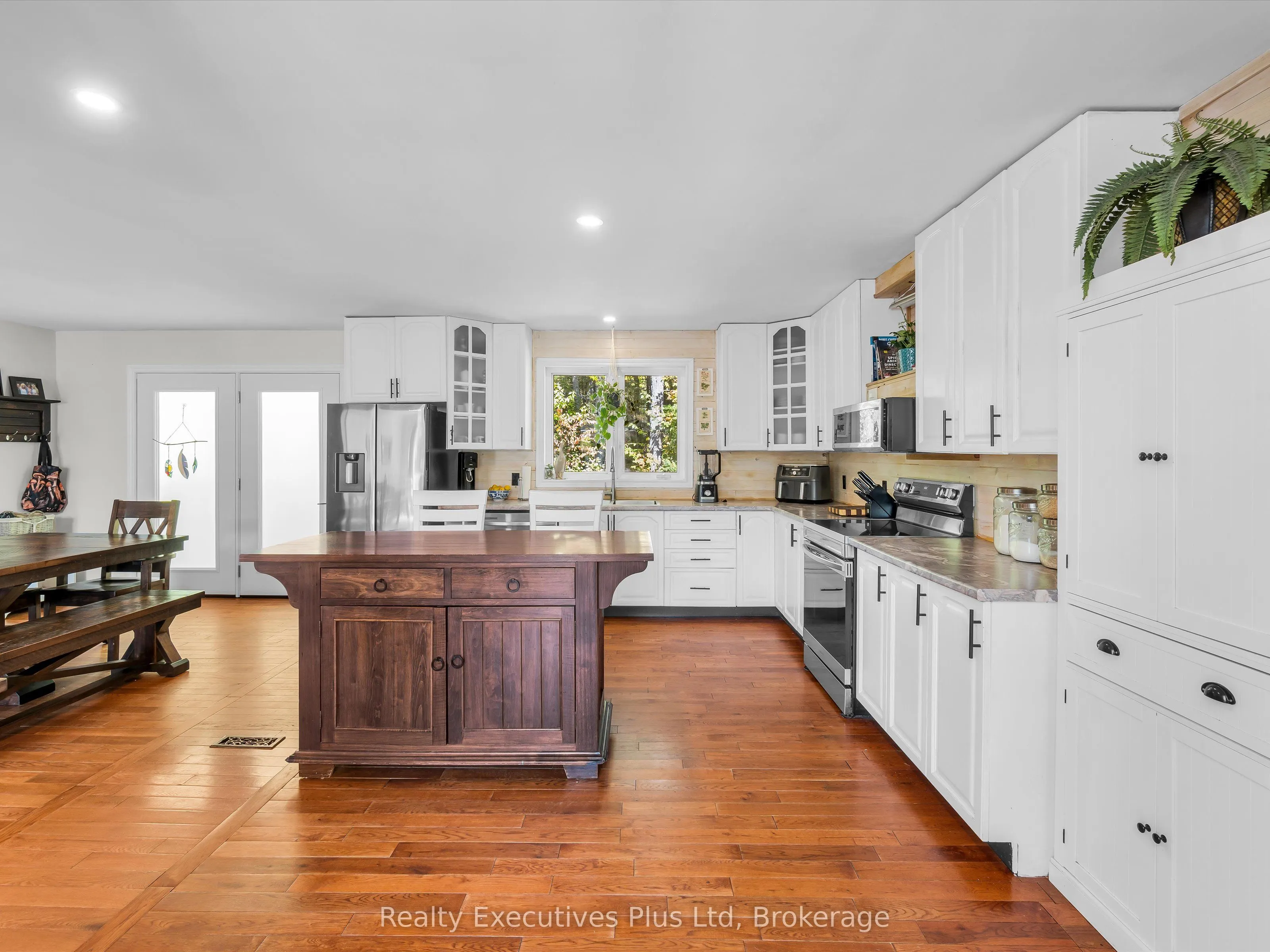 353 Mcfadden Line