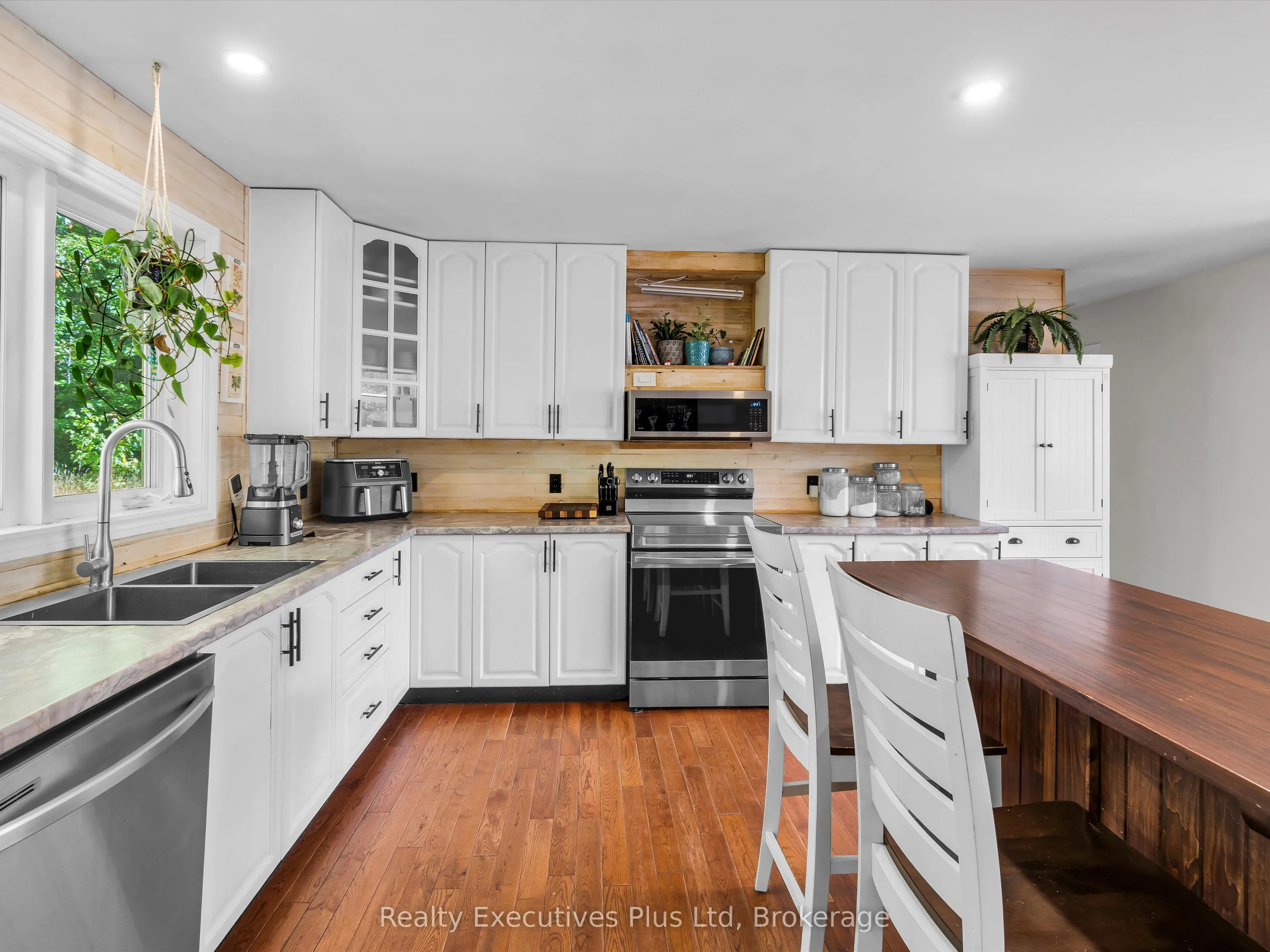 353 Mcfadden Line