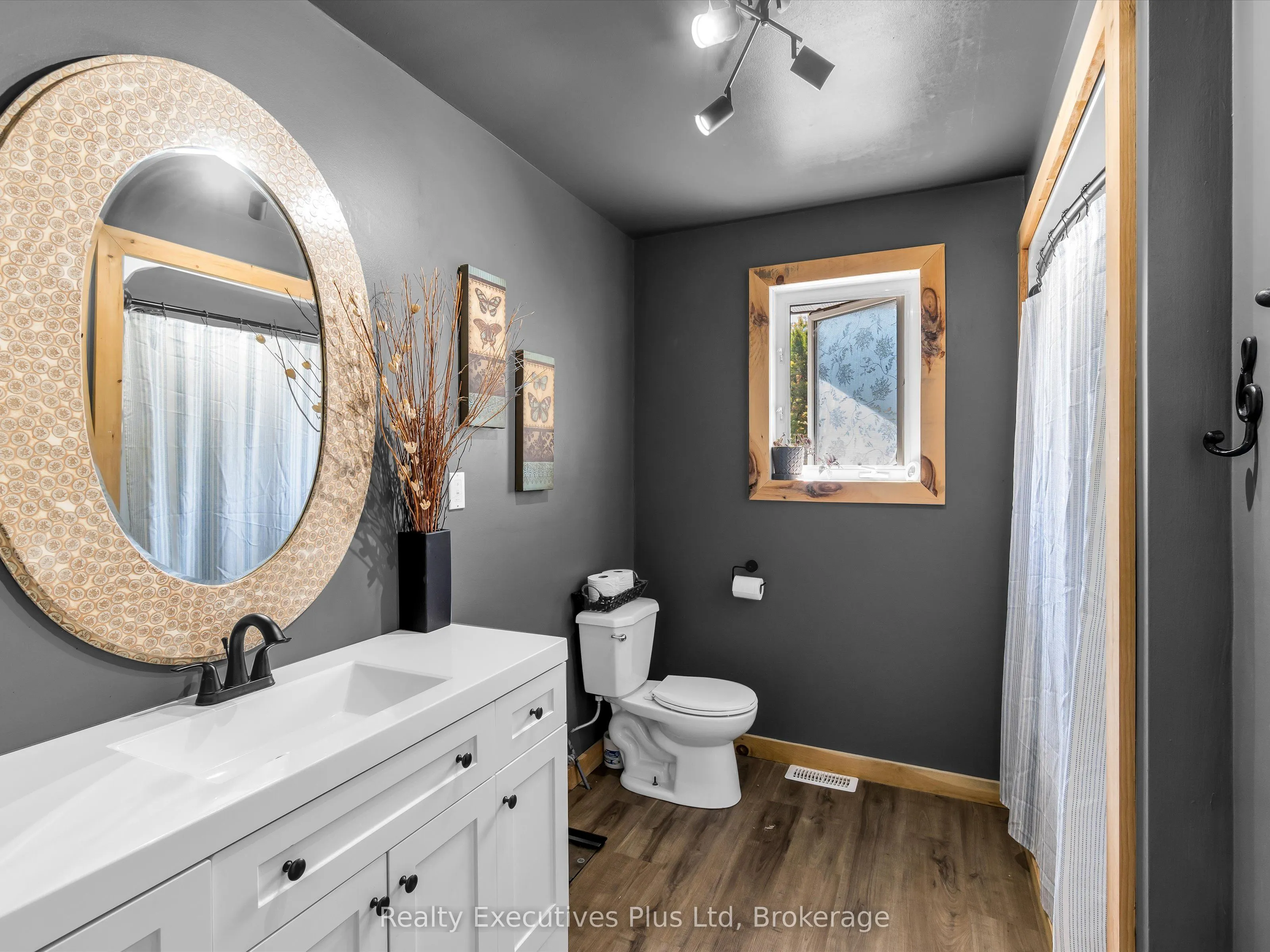 353 Mcfadden Line