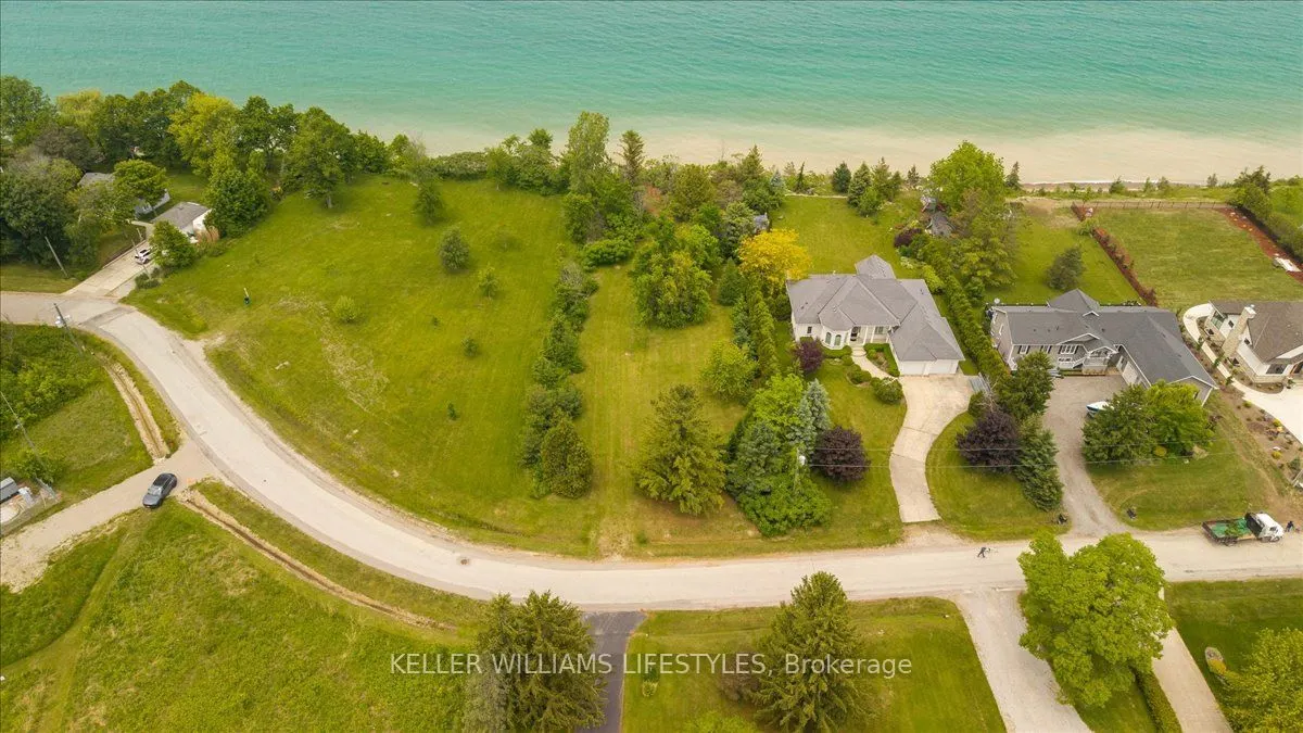 4262 Bluepoint Drive