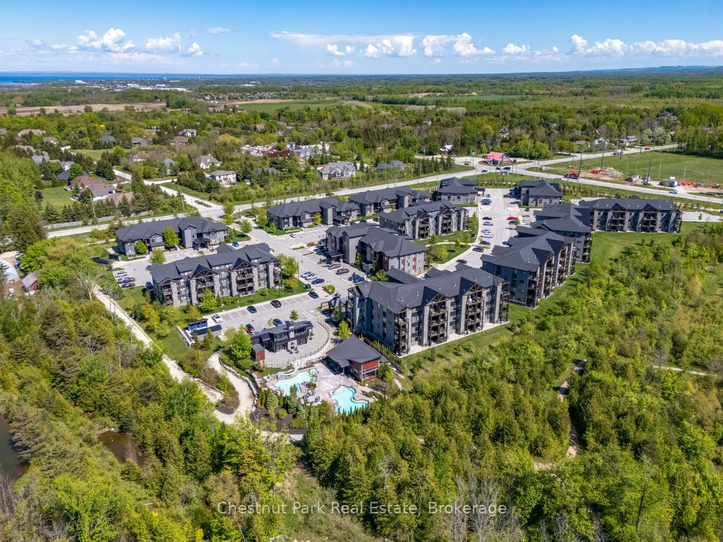 10 BECKWITH Lane, #106