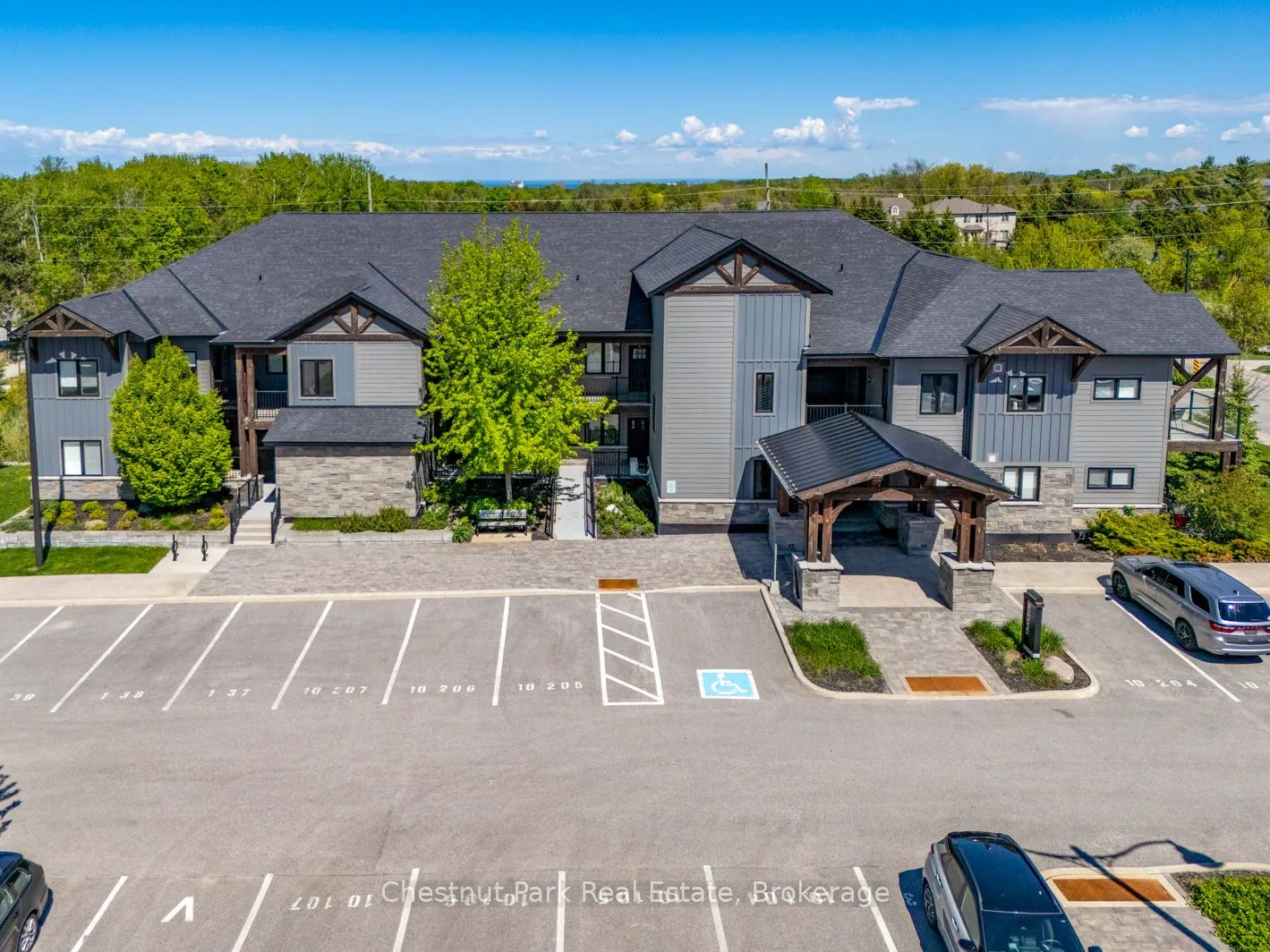10 BECKWITH Lane, #106
